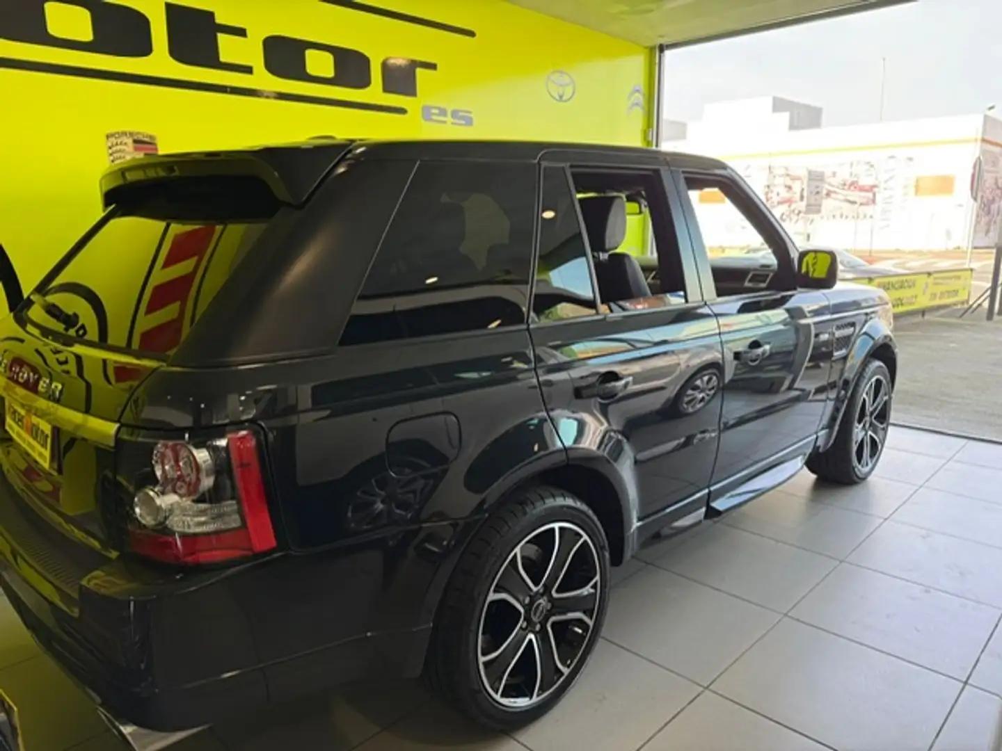 Land Rover Range Rover Sport 3.0SDV6 HSE Aut. Noir - 2