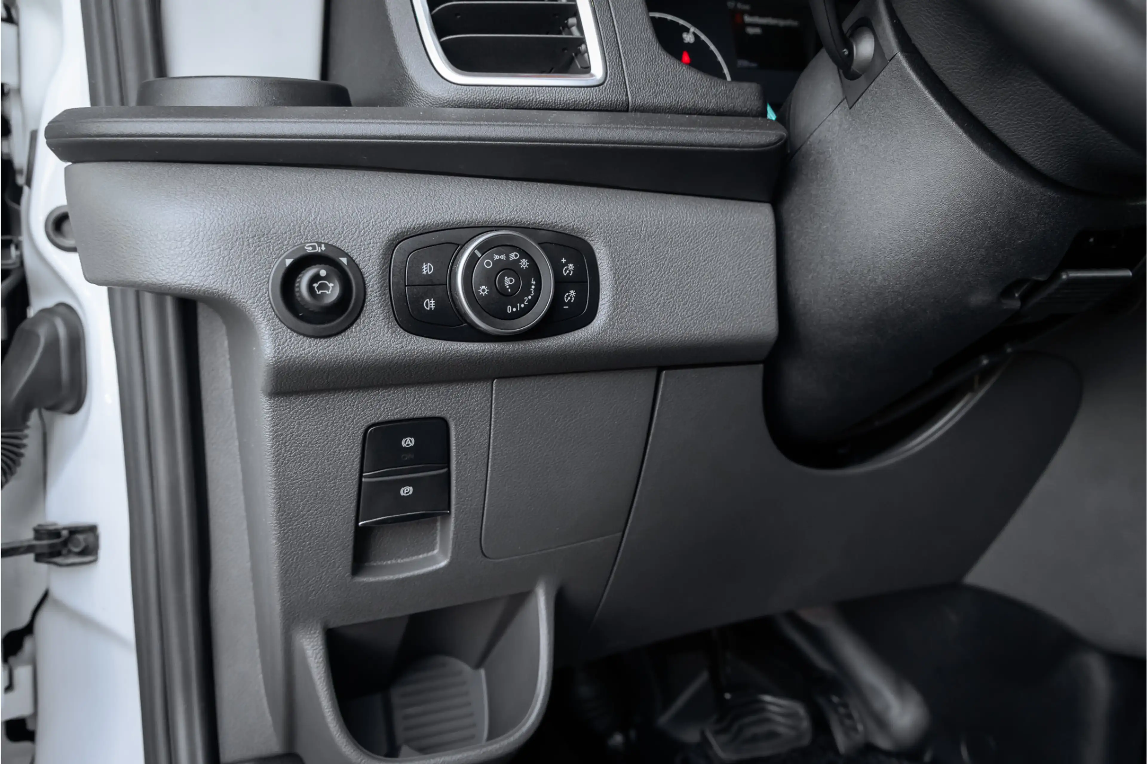 Ford E-Transit Bakwagen met laadklep d'Hollandia — photo 44
