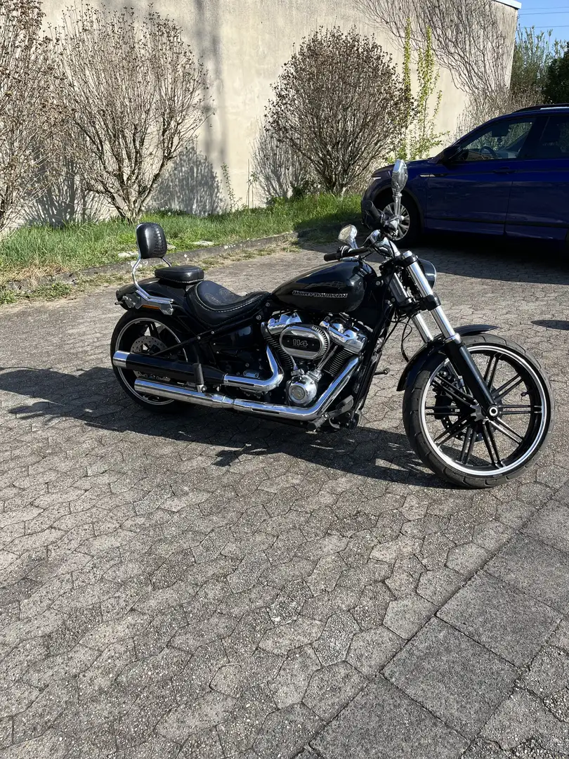 Harley-Davidson Breakout 114 - 1