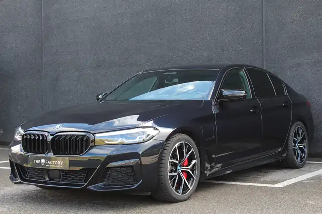BMW 545 e xDrive - M Pack - M5 Remmen - ACC - Camera - BTW