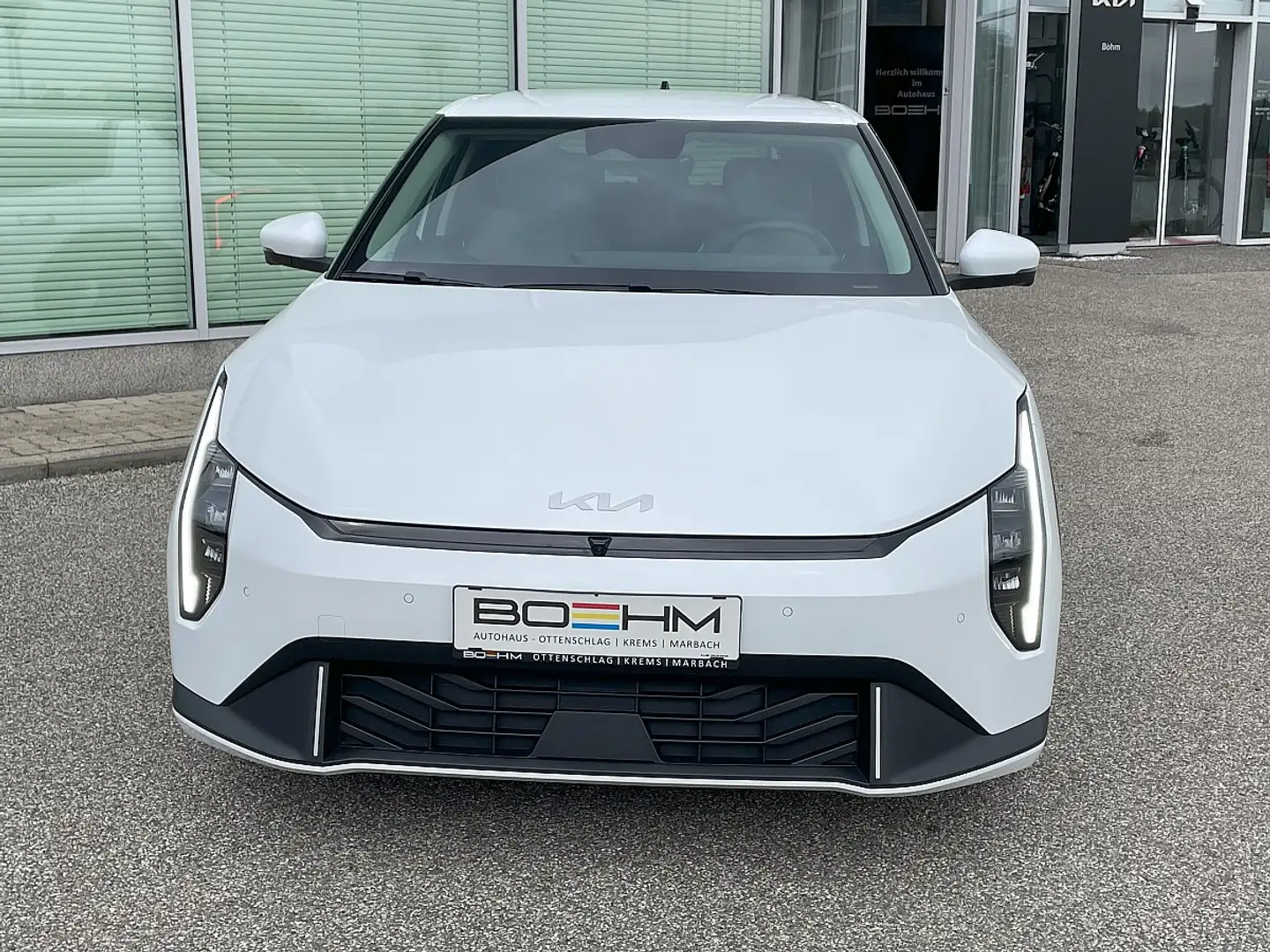 Kia EV4 Hatchback EARTH PLUS/81,4KWH Weiß - 2
