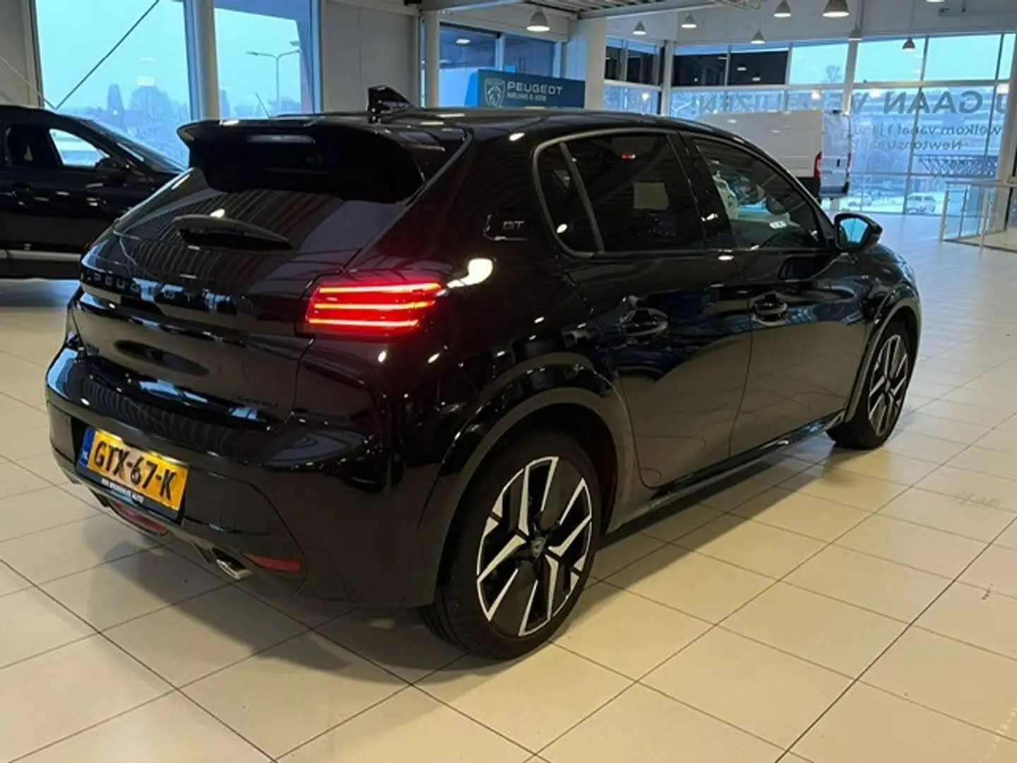 Peugeot 208 Hybrid 110 e-DCS6 GT | Cruise Control | 360 Camera Noir - 2