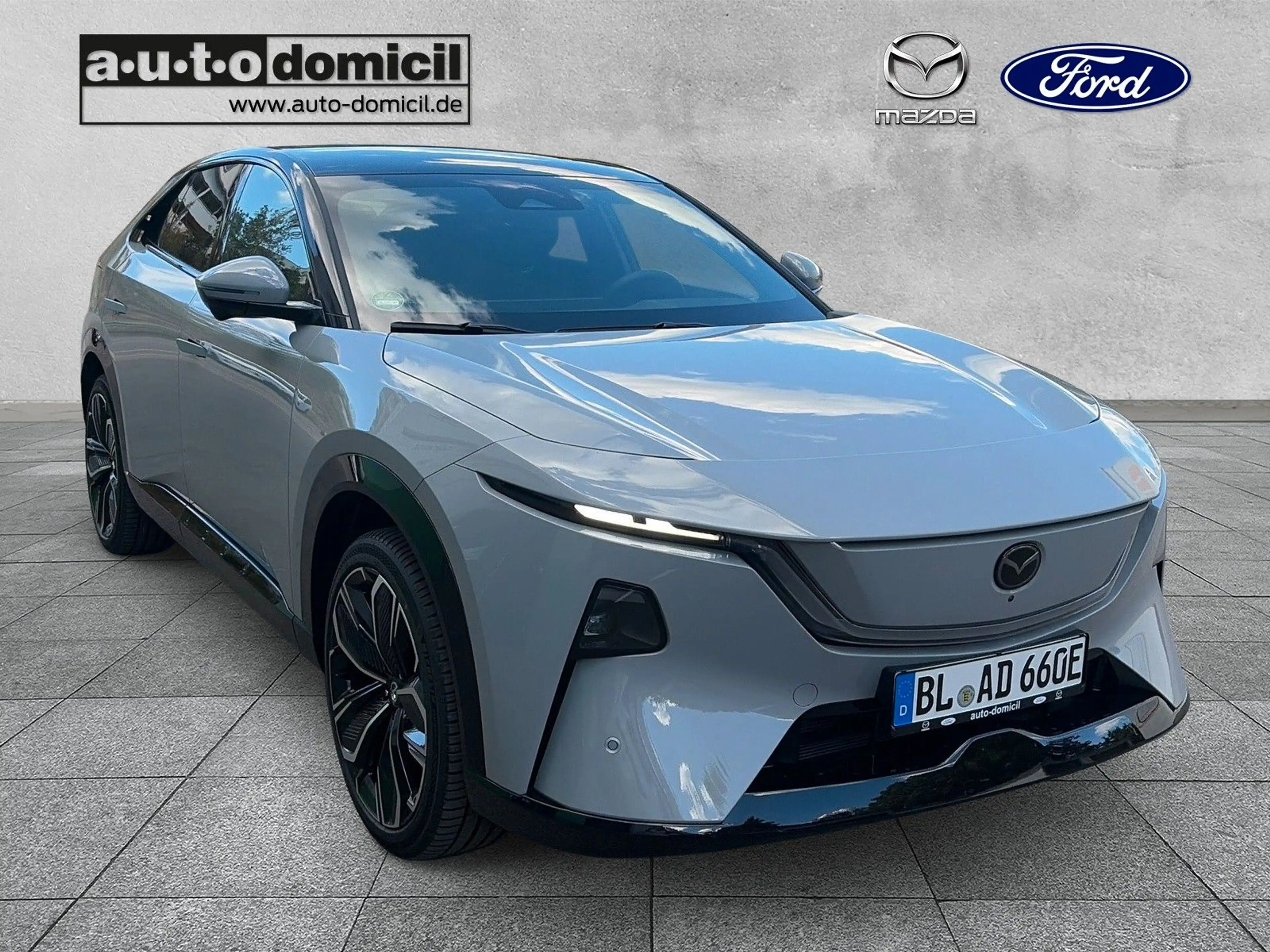 Mazda CX-6e Takumi 258PS 360°/Pano/Matrix