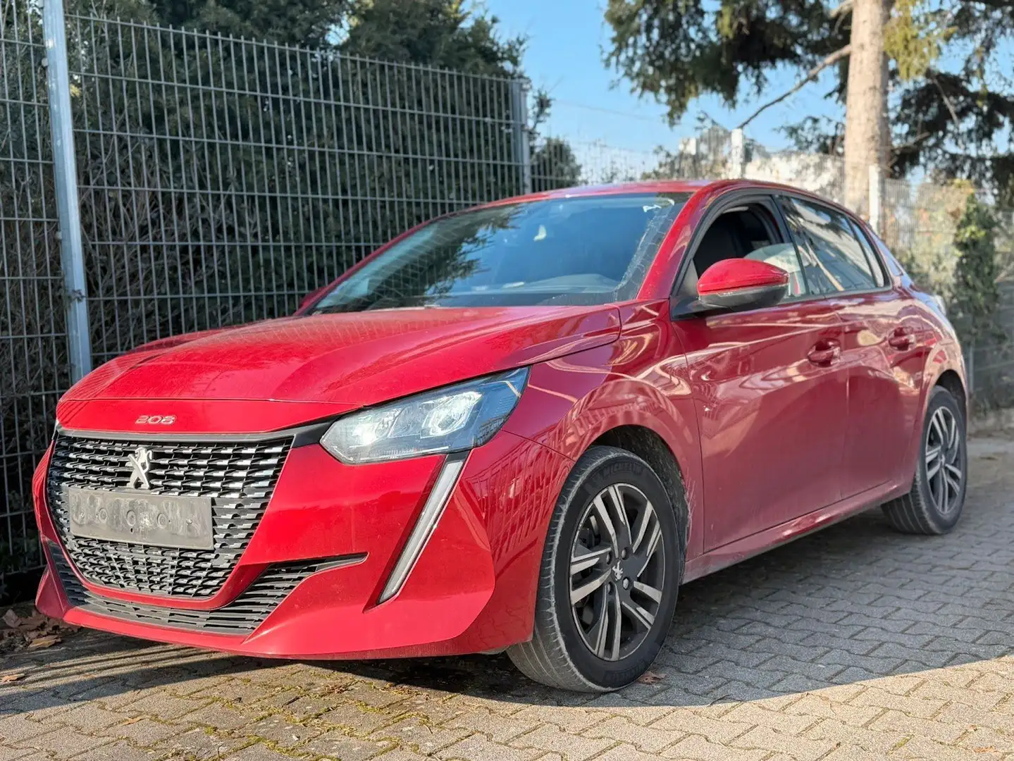 Peugeot 208 Allure NAVI. LED. AUTOMATIK. 1.Hand Rouge - 2