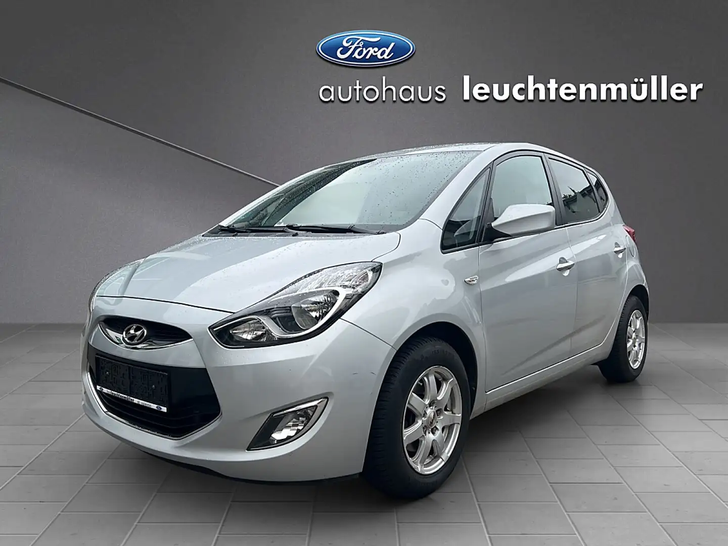 Hyundai iX20 1,4 CRDi Europe Silber - 1