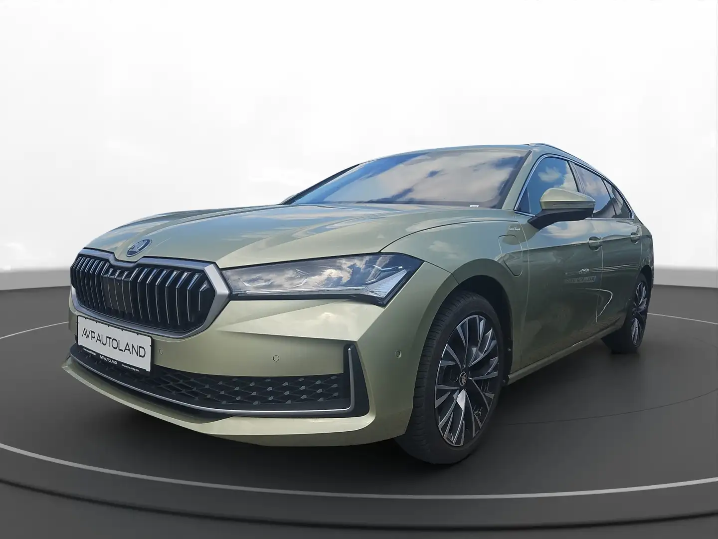 Skoda Superb COMBI 1.5 TSI DSG e-Hybrid | NAVI | Žlutá - 2