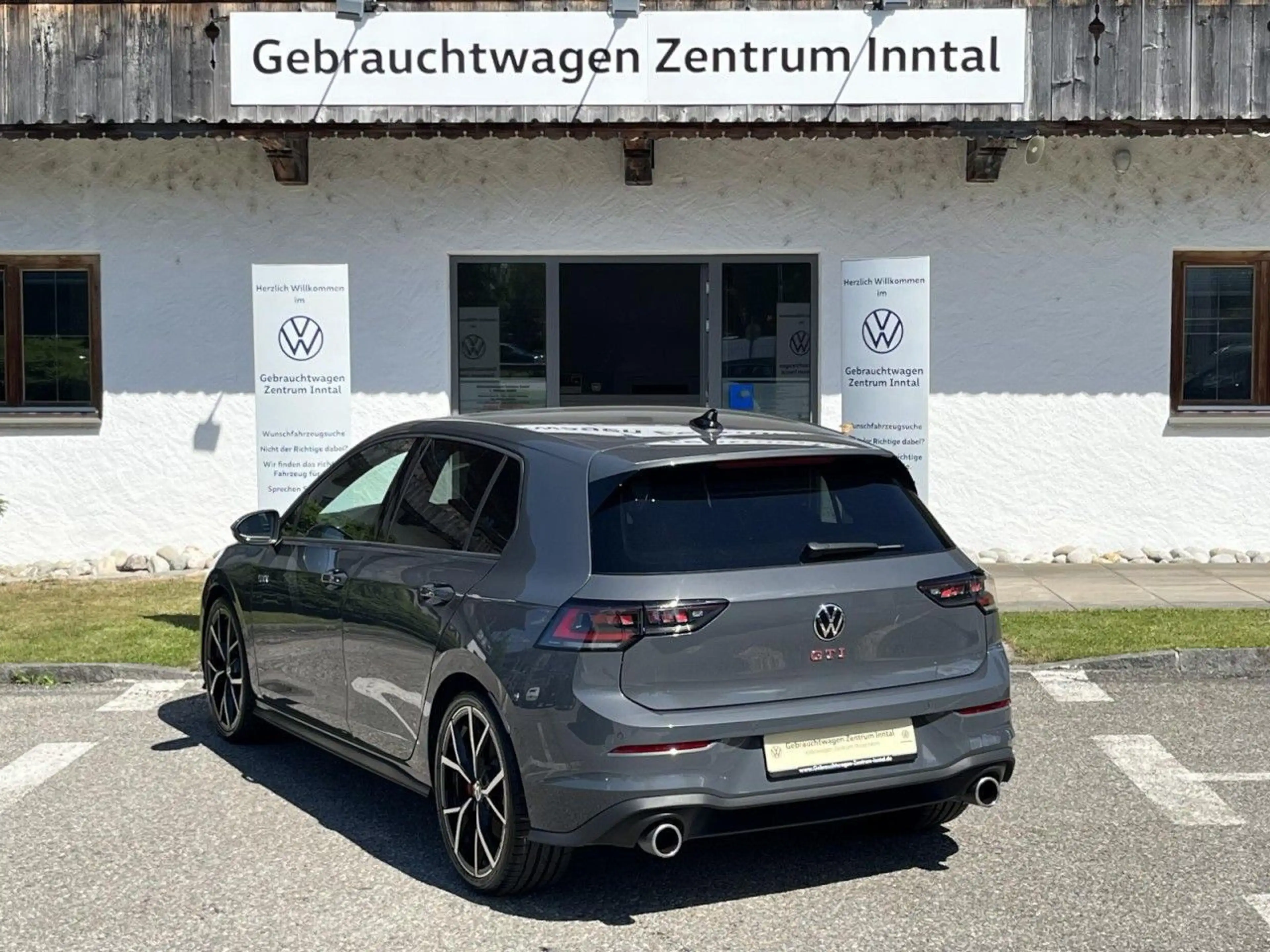Volkswagen Golf GTI Golf VIII GTI 2,0 TSI DSG (IQ.Light+RearView+ACC — photo 6