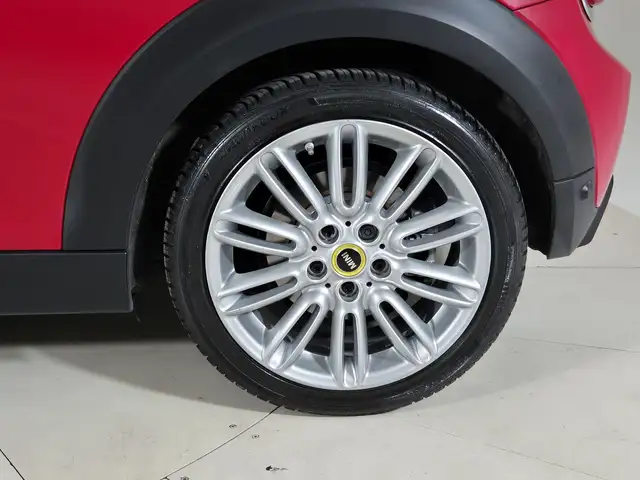 Mini Cooper Se view 15