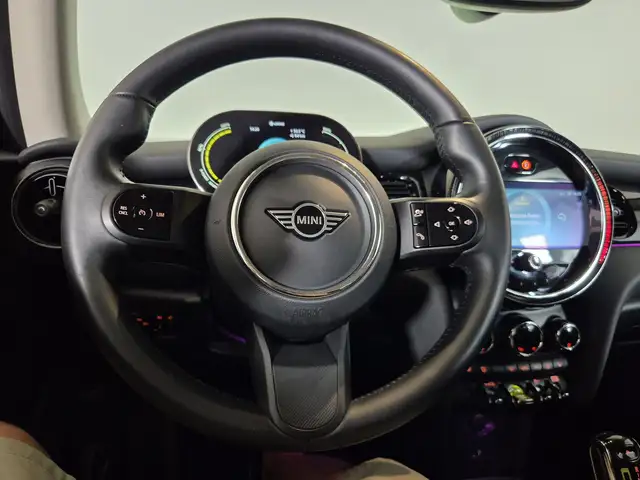 Mini Cooper Se view 10