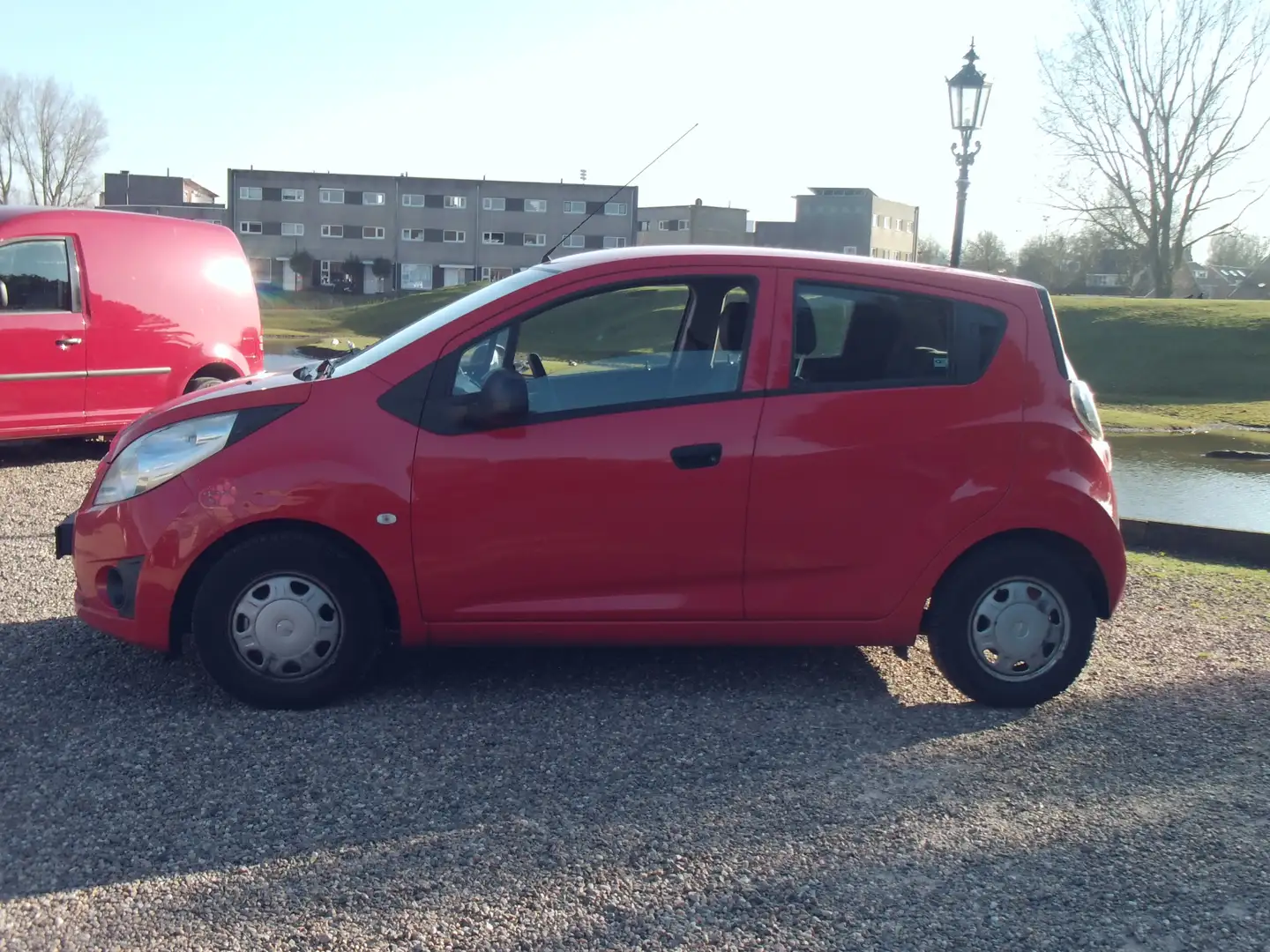 Chevrolet Spark 1.0 16V LS Bi-Fuel - Airco Rojo - 2