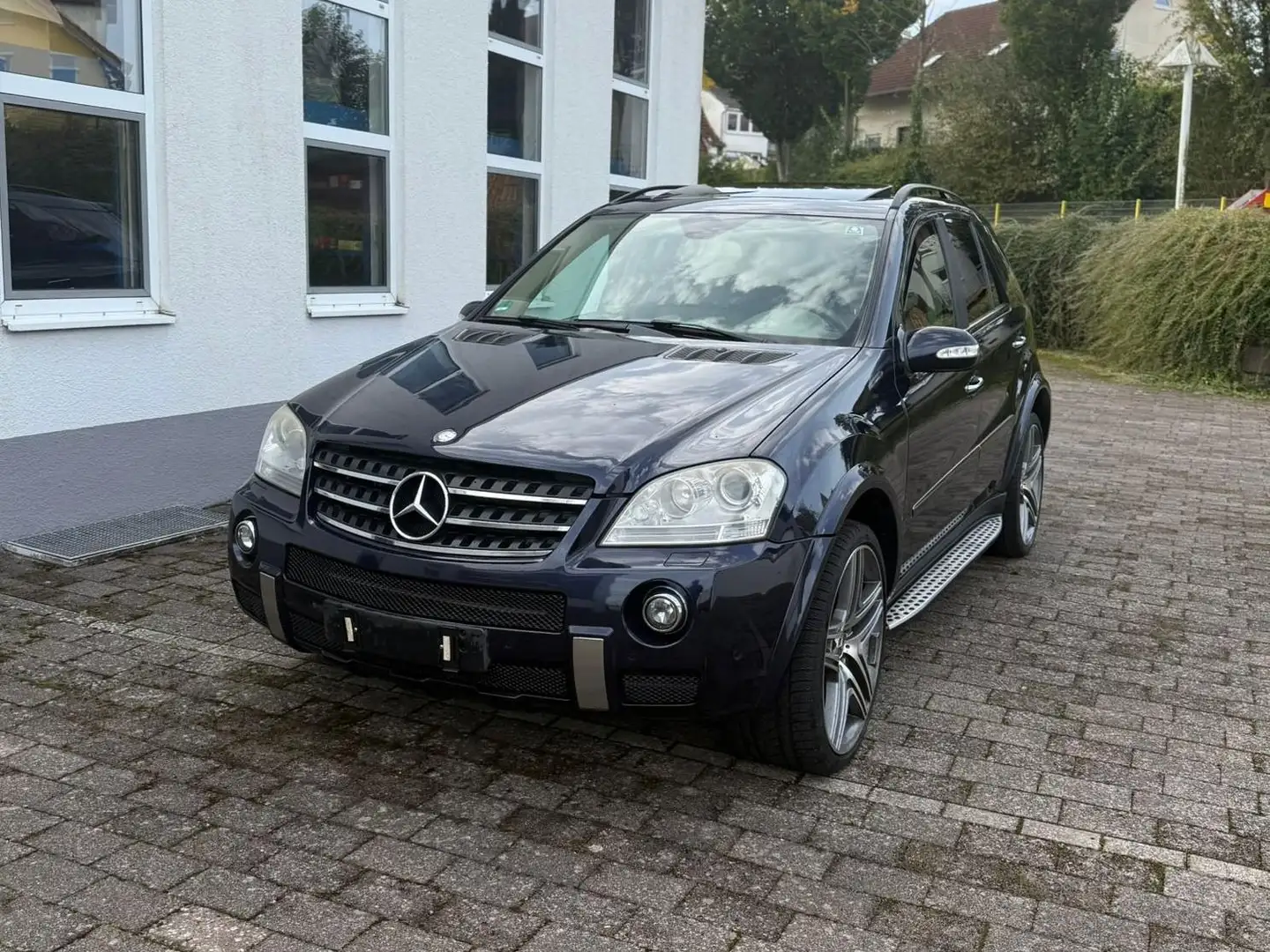 Mercedes-Benz ML 500 ML 500 7G-TRONIC Fialová - 1