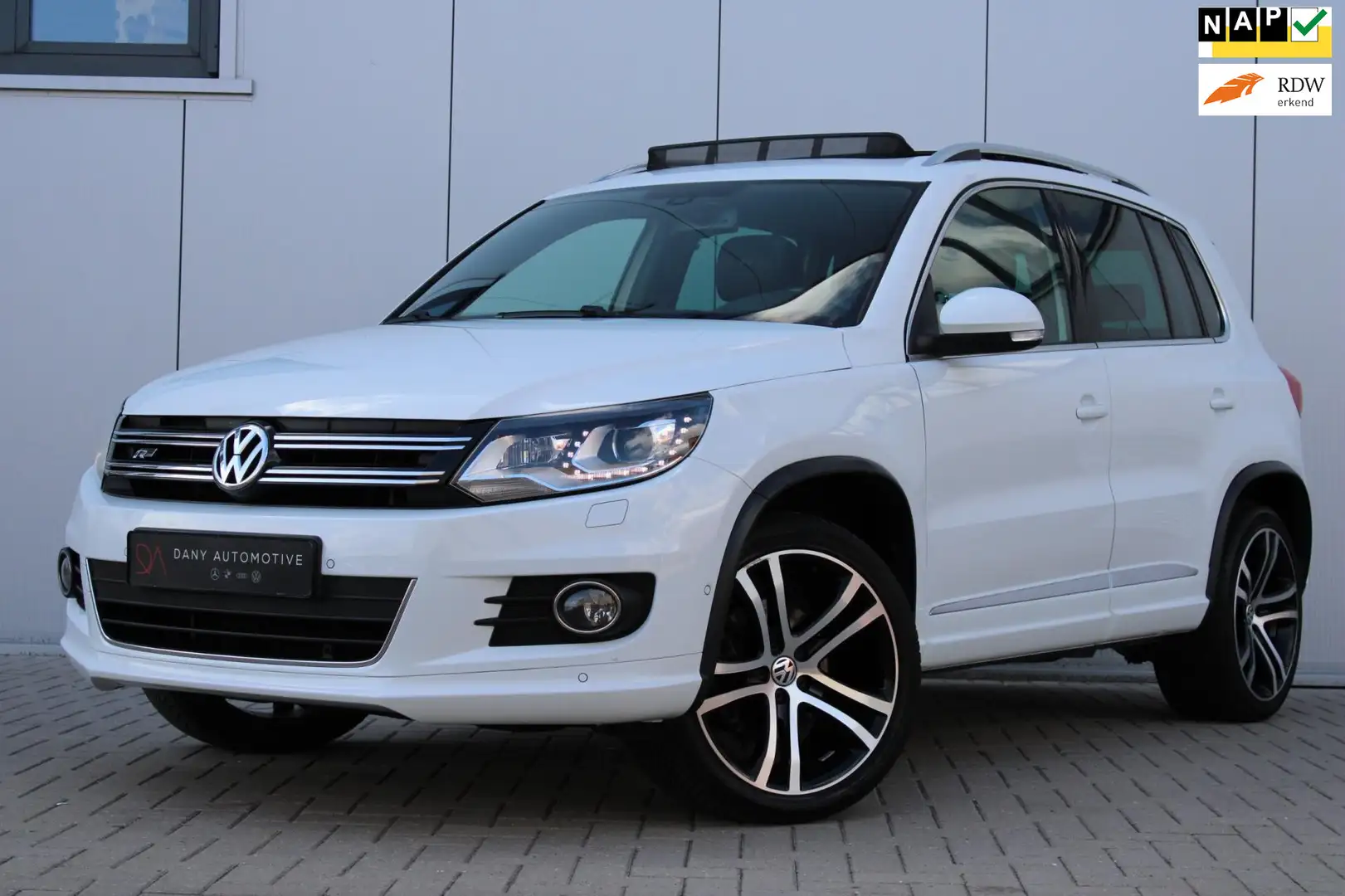 Volkswagen Tiguan 1.4 TSI R-Line PANO I LEDER I LED I DYNAUDIO I AFN Blanc - 1