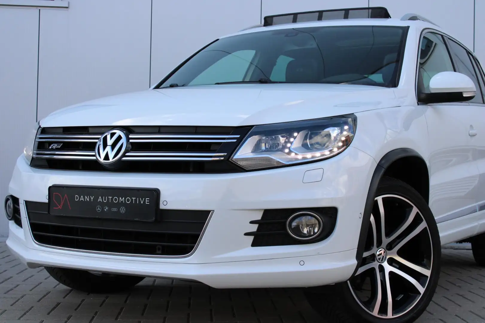 Volkswagen Tiguan 1.4 TSI R-Line PANO I LEDER I LED I DYNAUDIO I AFN Blanc - 2