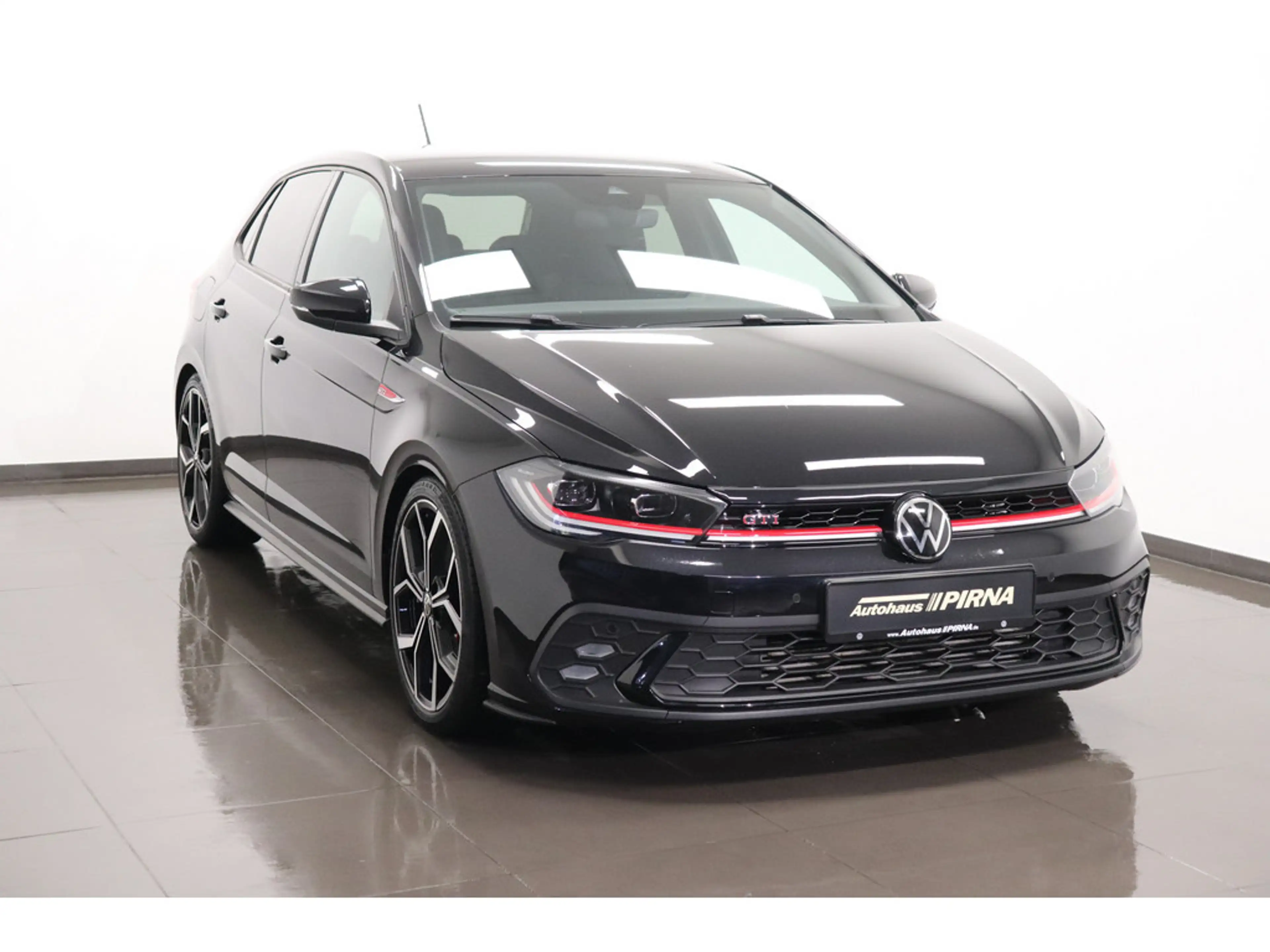 Volkswagen Polo 2.0 TSI GTI #Matrix #App-Connect — photo 4