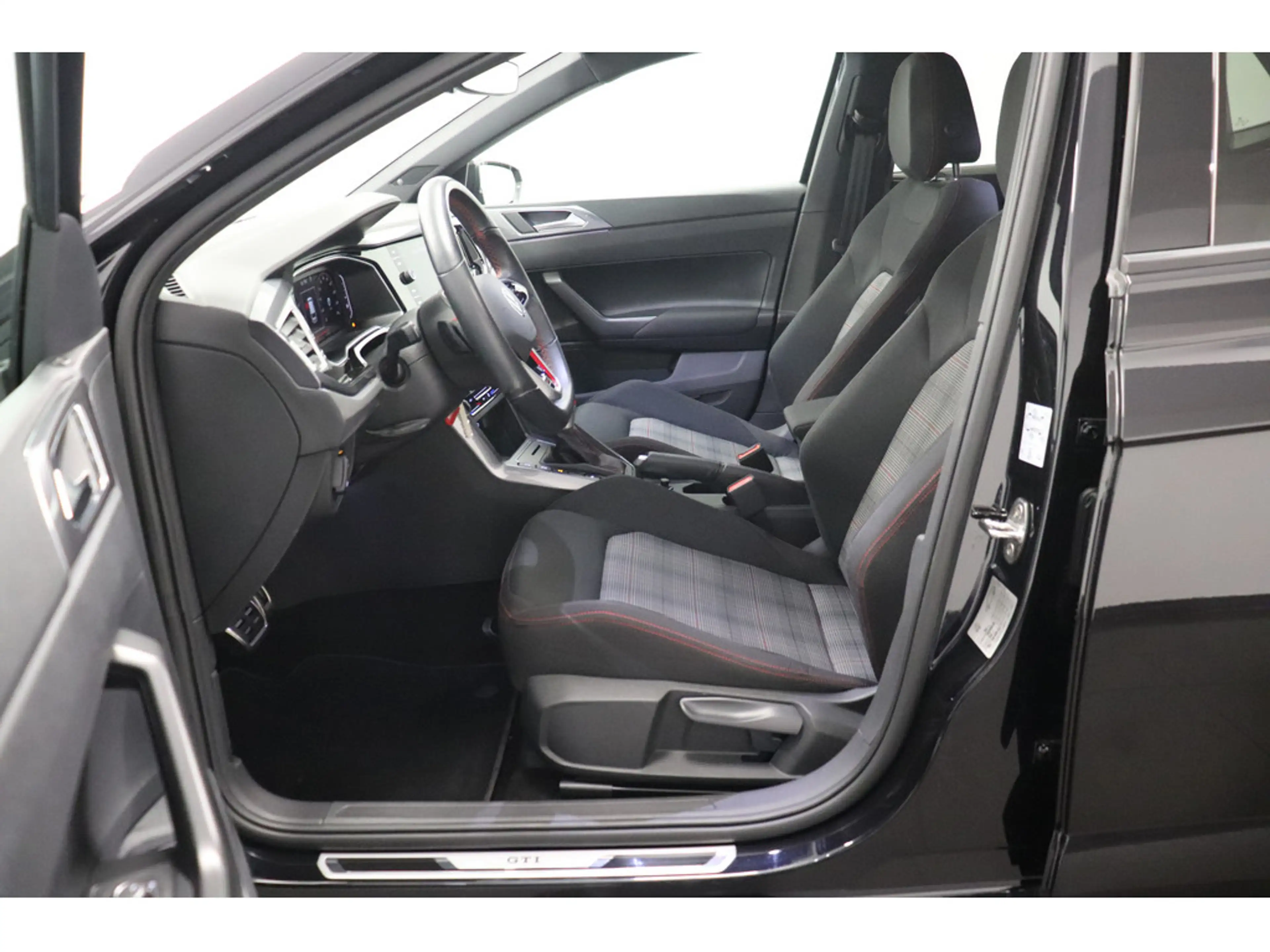 Volkswagen Polo 2.0 TSI GTI #Matrix #App-Connect — photo 11
