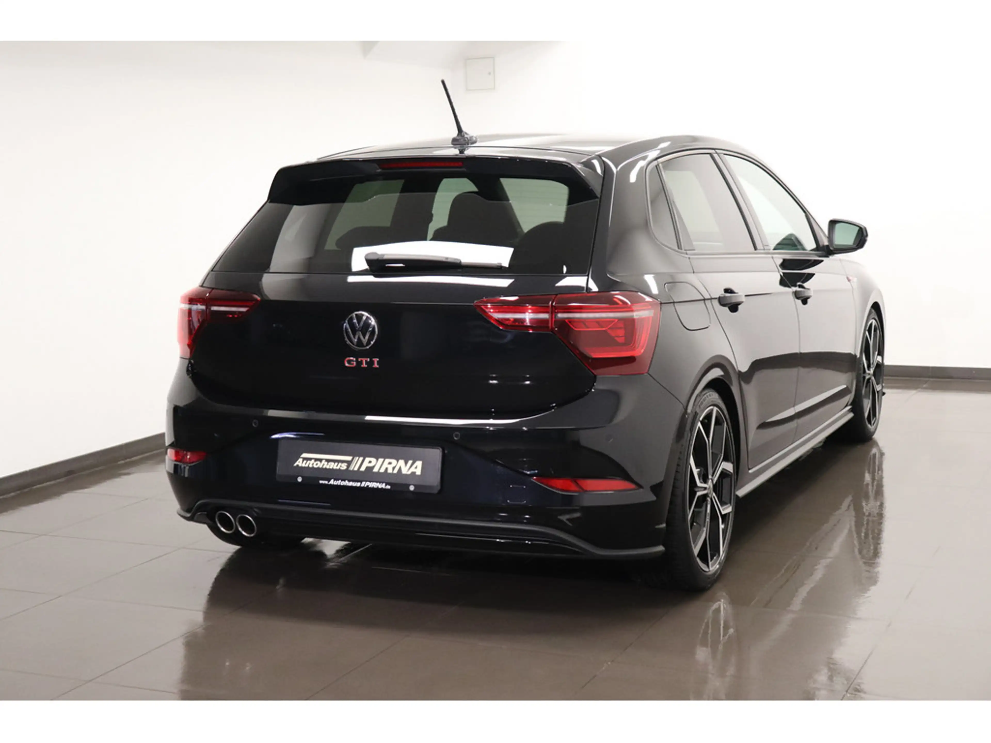 Volkswagen Polo 2.0 TSI GTI #Matrix #App-Connect — photo 6
