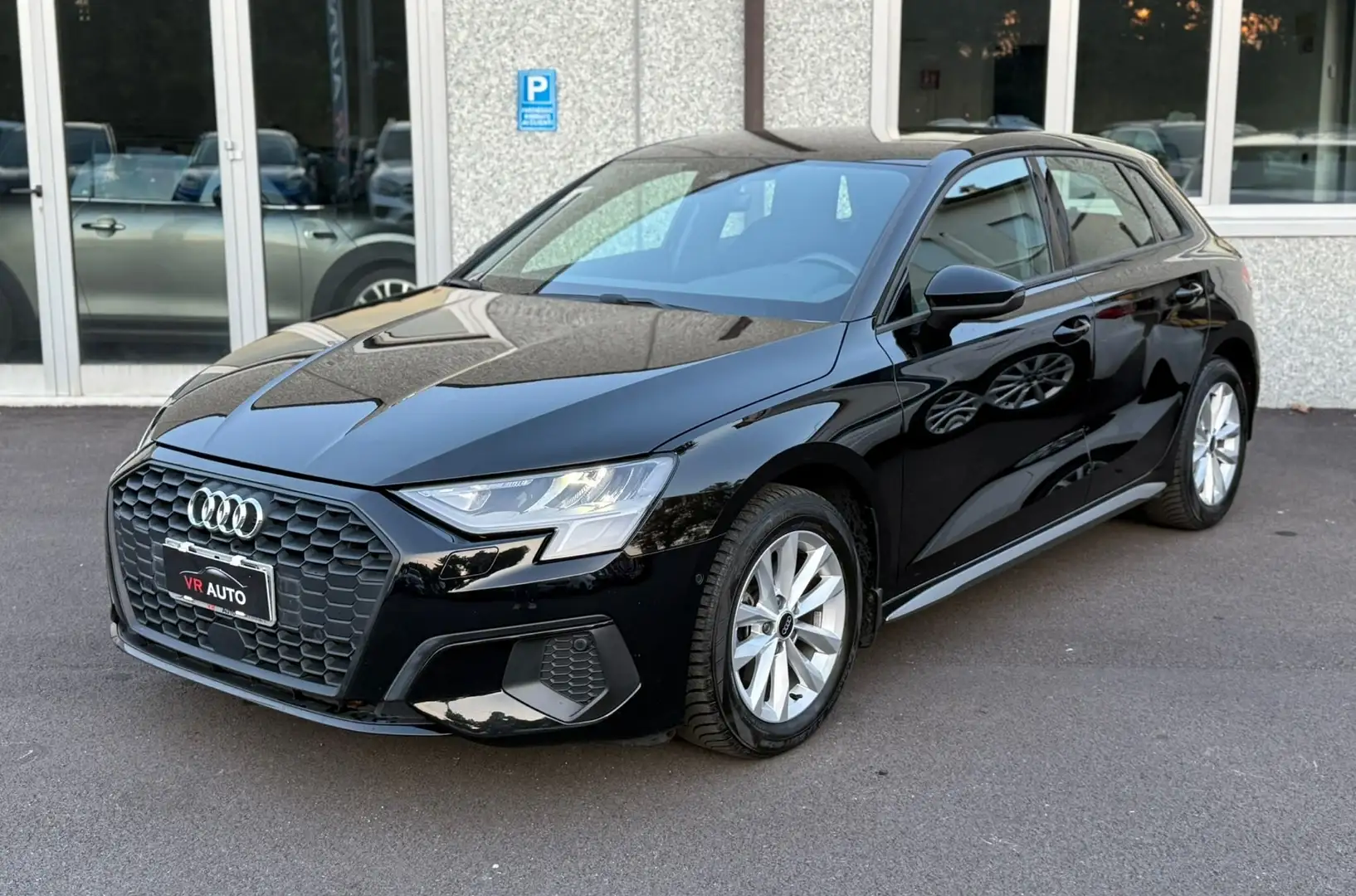 Audi A3 1.5 Sportback 35 tfsi 150cv FULL LED/SEDILI RISC Zwart - 1