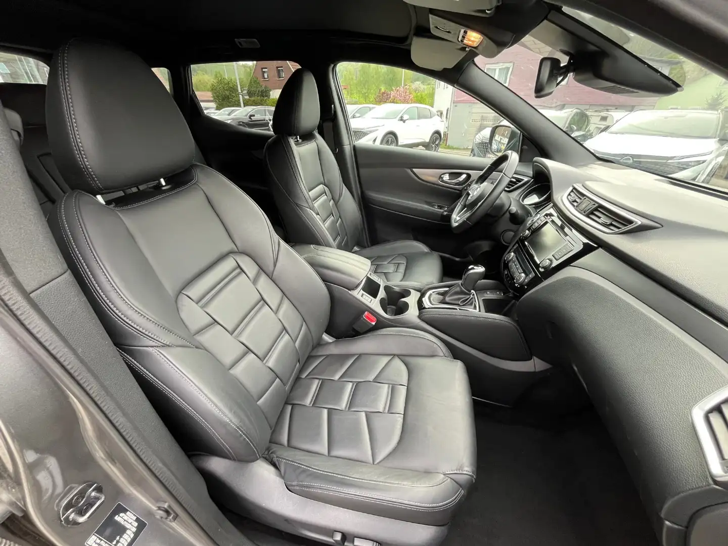 Nissan Qashqai 1.3DIG-T Tekna+ DCT Autom. Automatik Gris - 2
