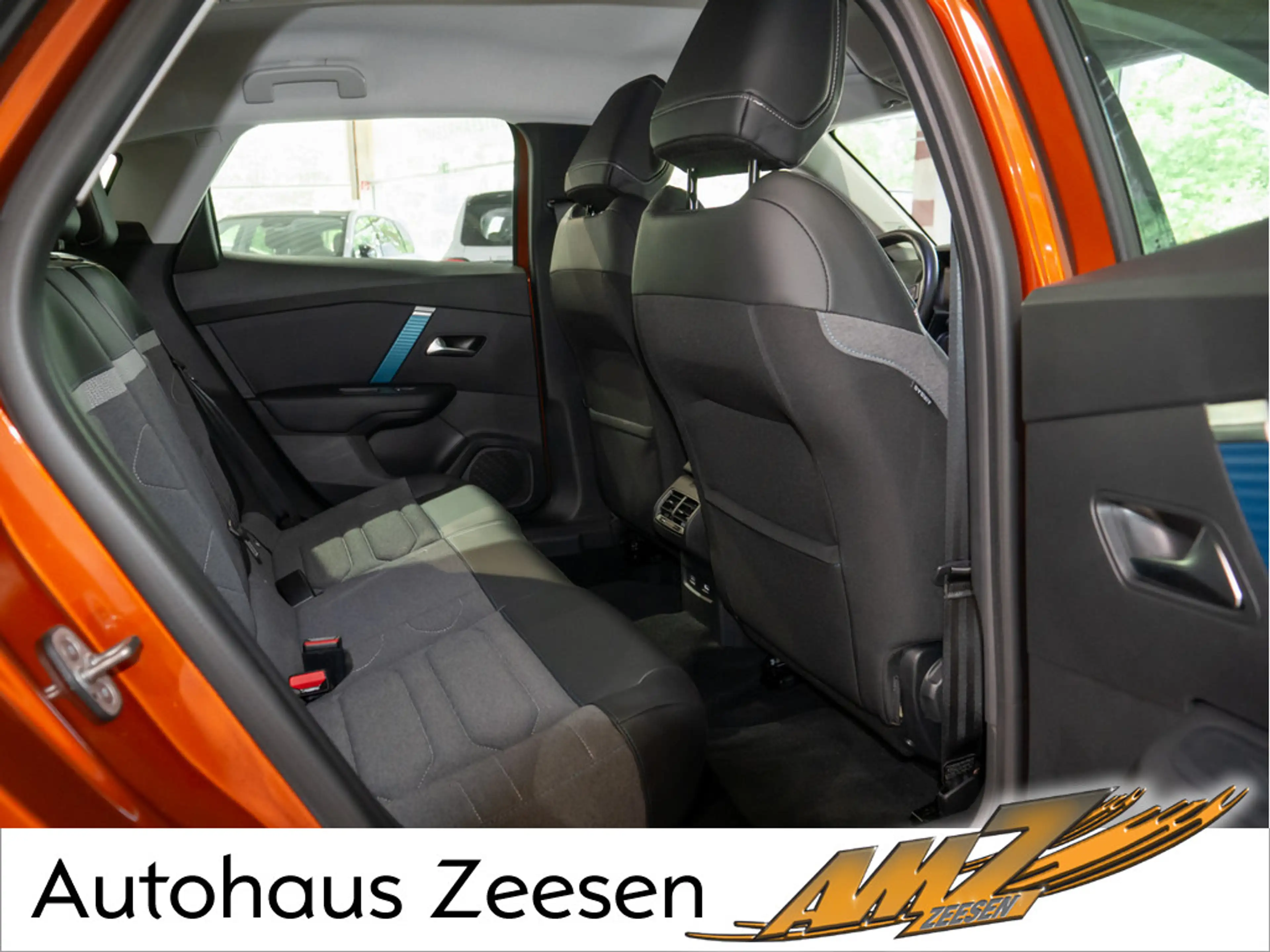 Citroen E-C4 Electric — photo 4