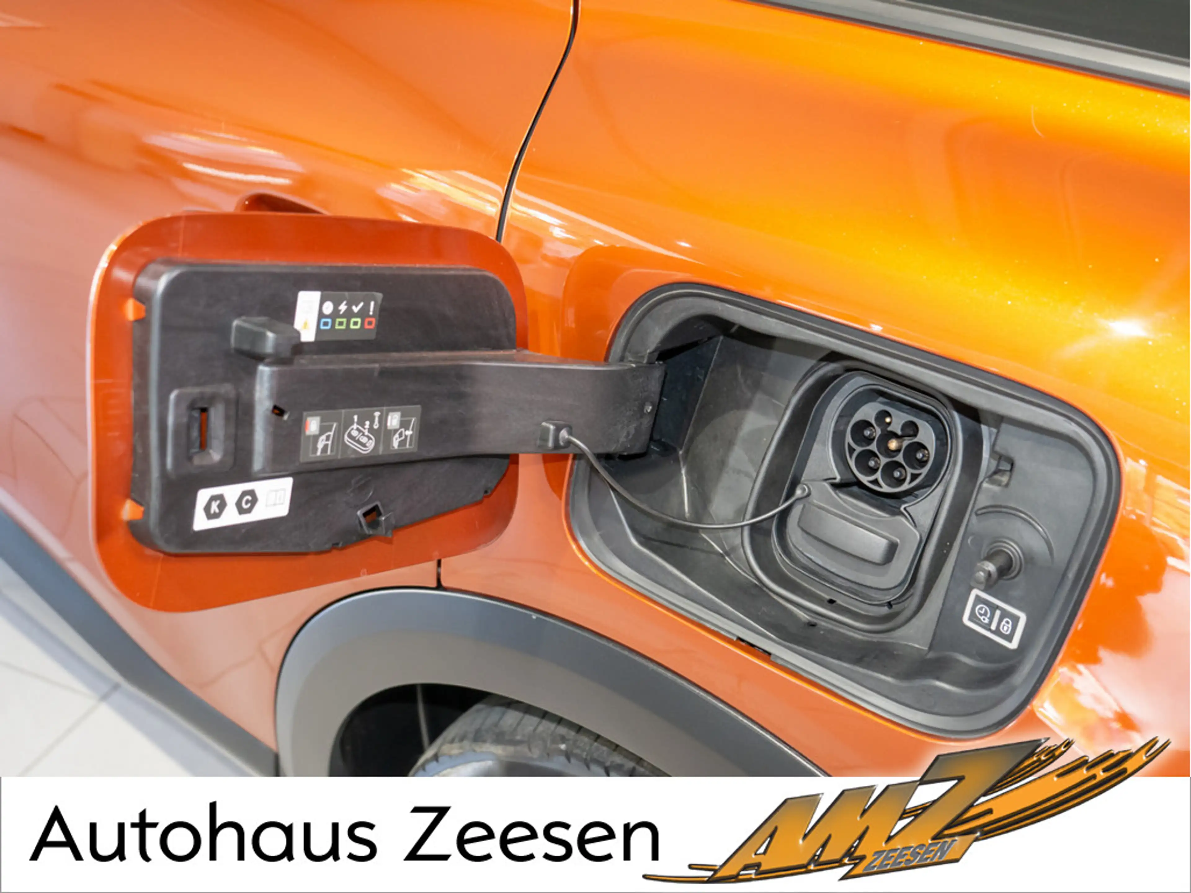 Citroen E-C4 Electric — photo 18