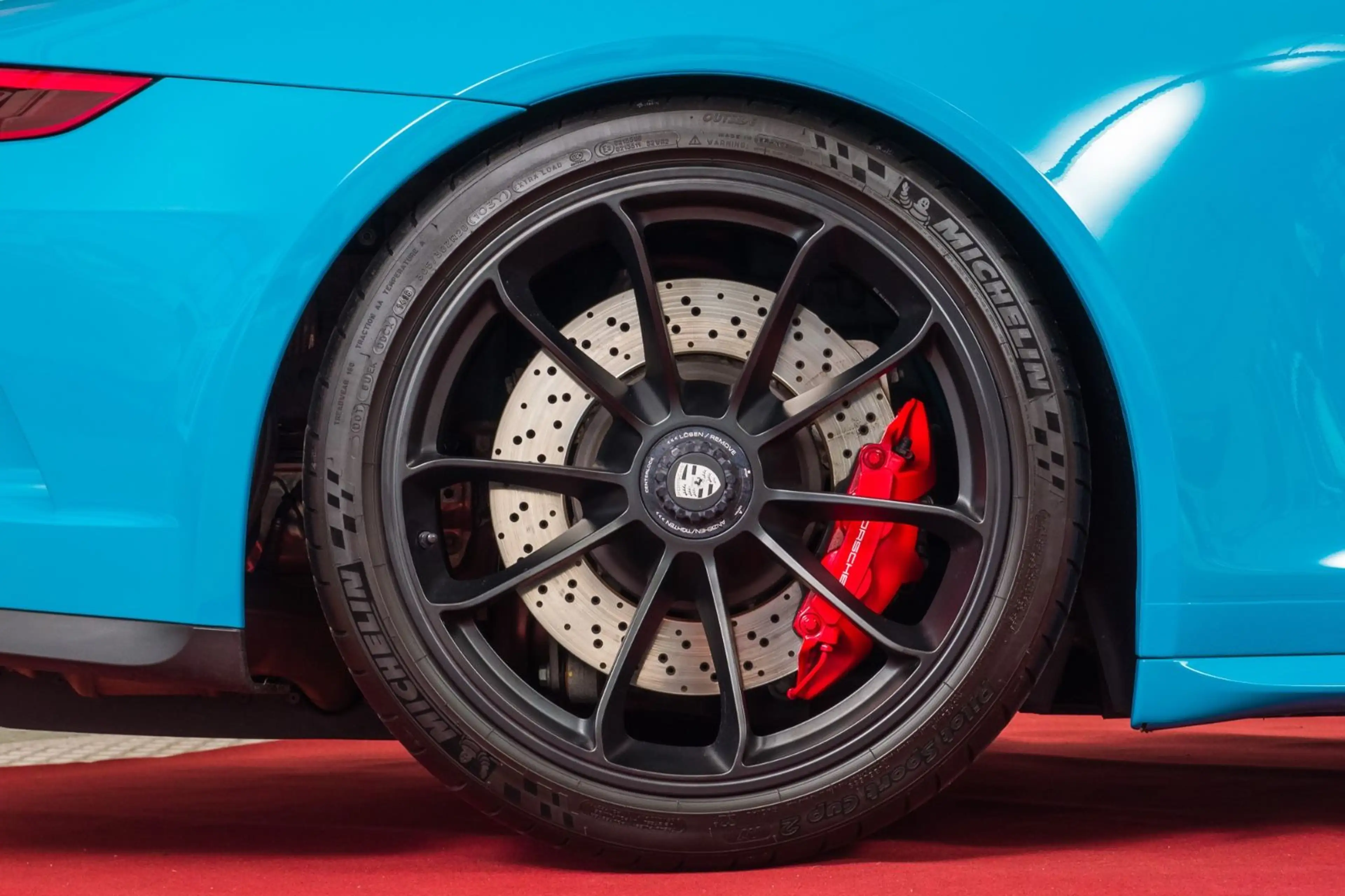 Porsche 991 GT3 Touring / Miamiblau / 2.Hand / deutsch — photo 13