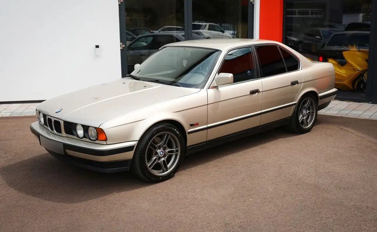 BMW 545 524td (E34) 2.4td 115ch, foto 3