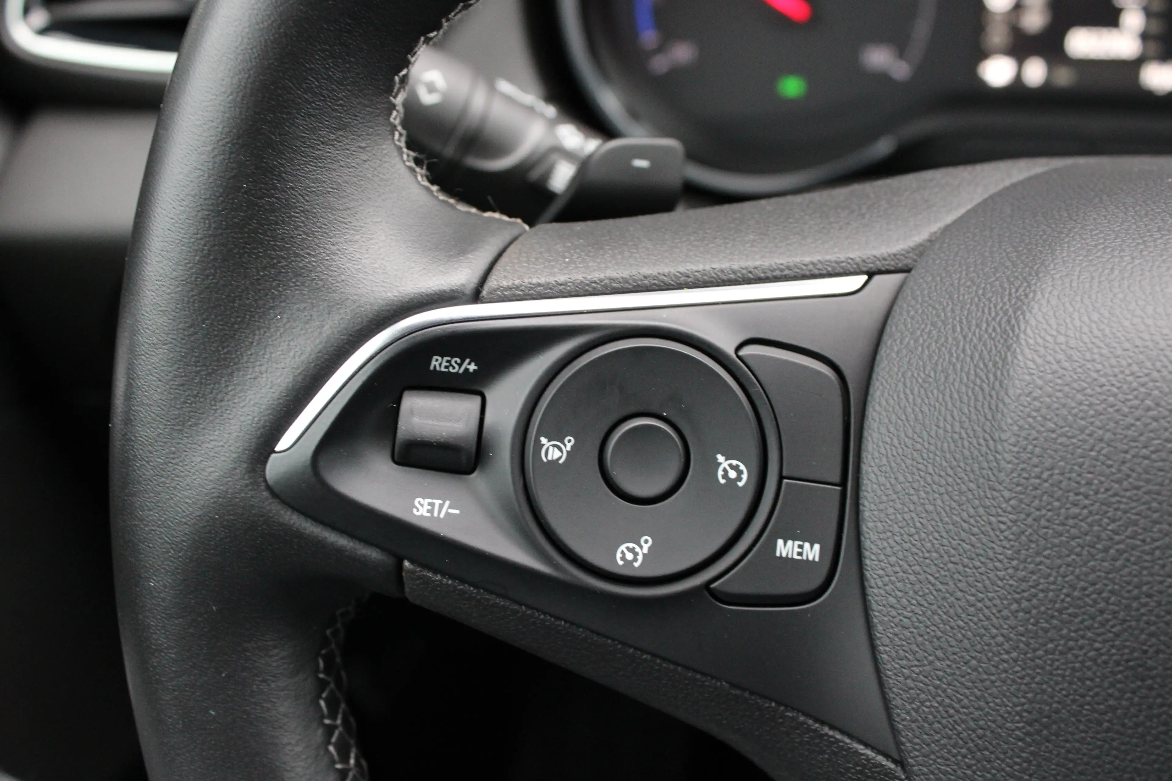 Opel Grandland X 1.6 Turbo Hybrid Business Edition | Automaat | Nav — photo 30