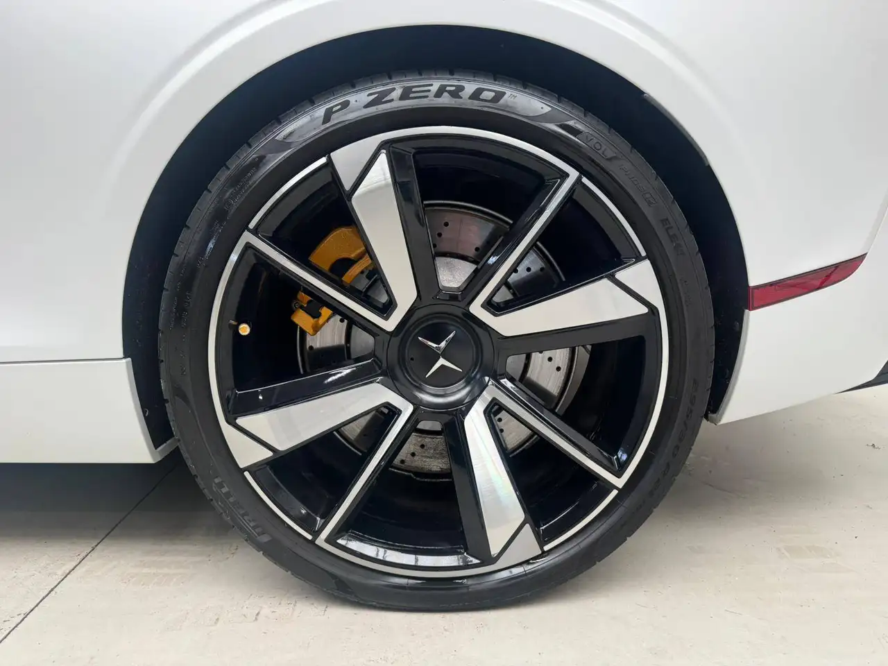 Polestar 1 2.0 Turbo PHEV 608PK 1000NM Matt White Snow, миниатюра 21