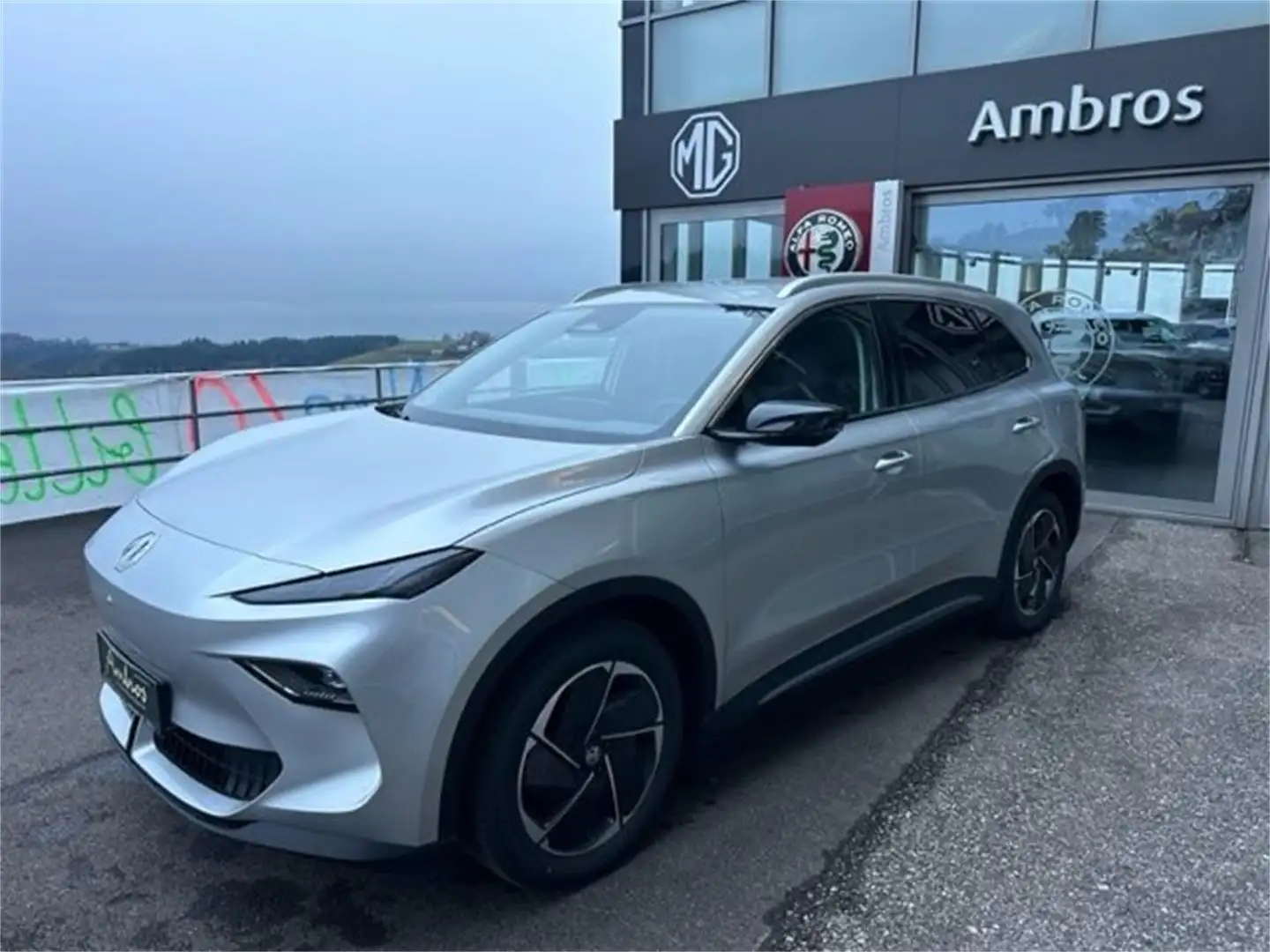 MG MGS5 EV Luxury Longe Range - LAGERND Silber - 1