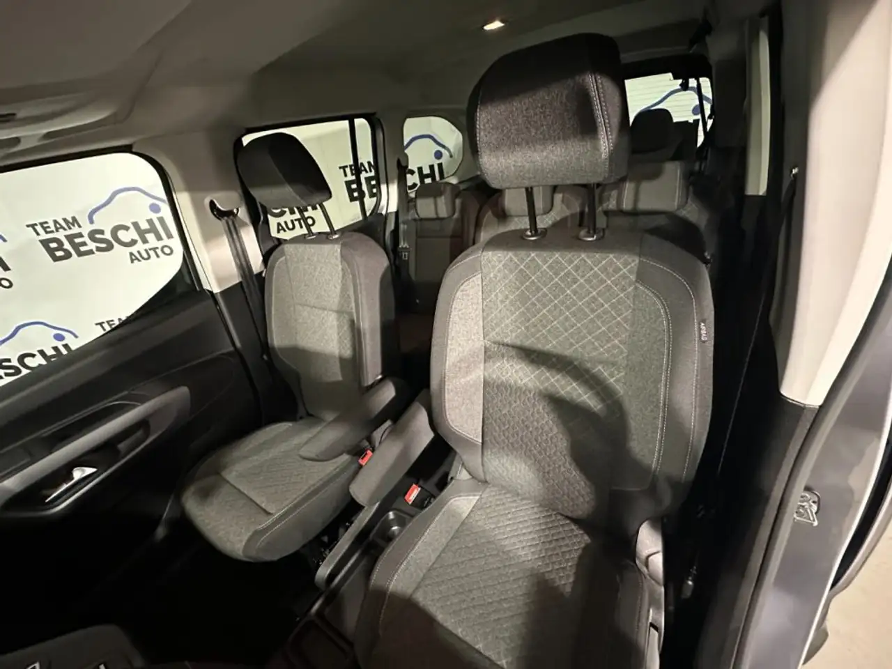 Opel Combo 1.5 BlueHDI 130CV AUT. 7 POSTI L2 Elegance+ 6