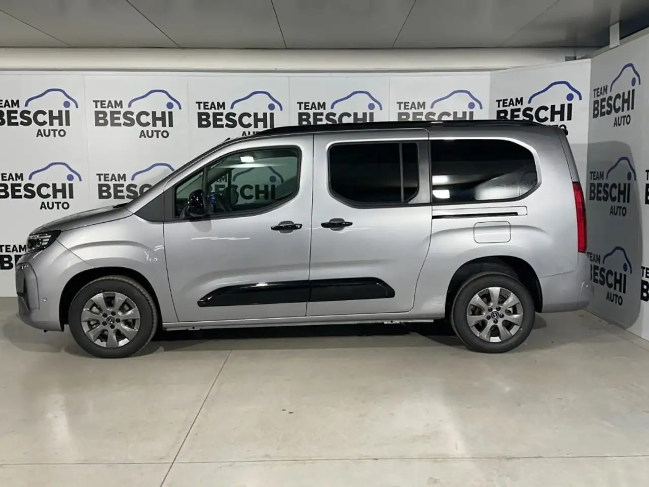 Opel Combo 1.5 BlueHDI 130CV AUT. 7 POSTI L2 Elegance+ 3