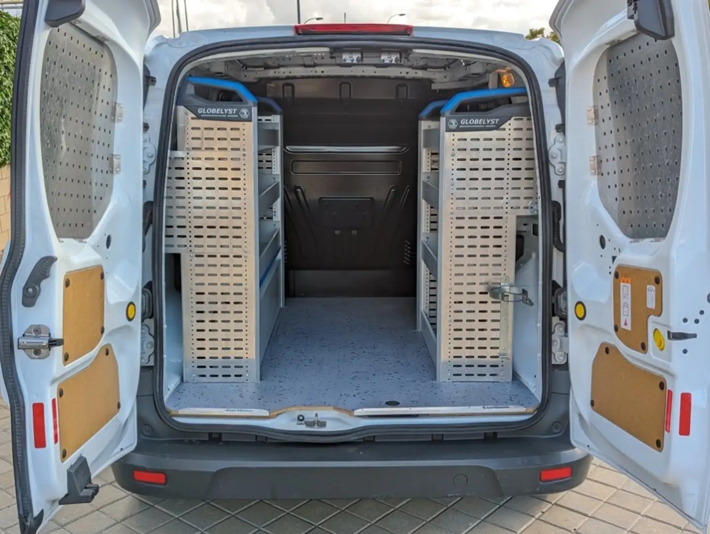 Ford Connect Comercial FT 200 Van L1 Trend 100 Blanco - 1