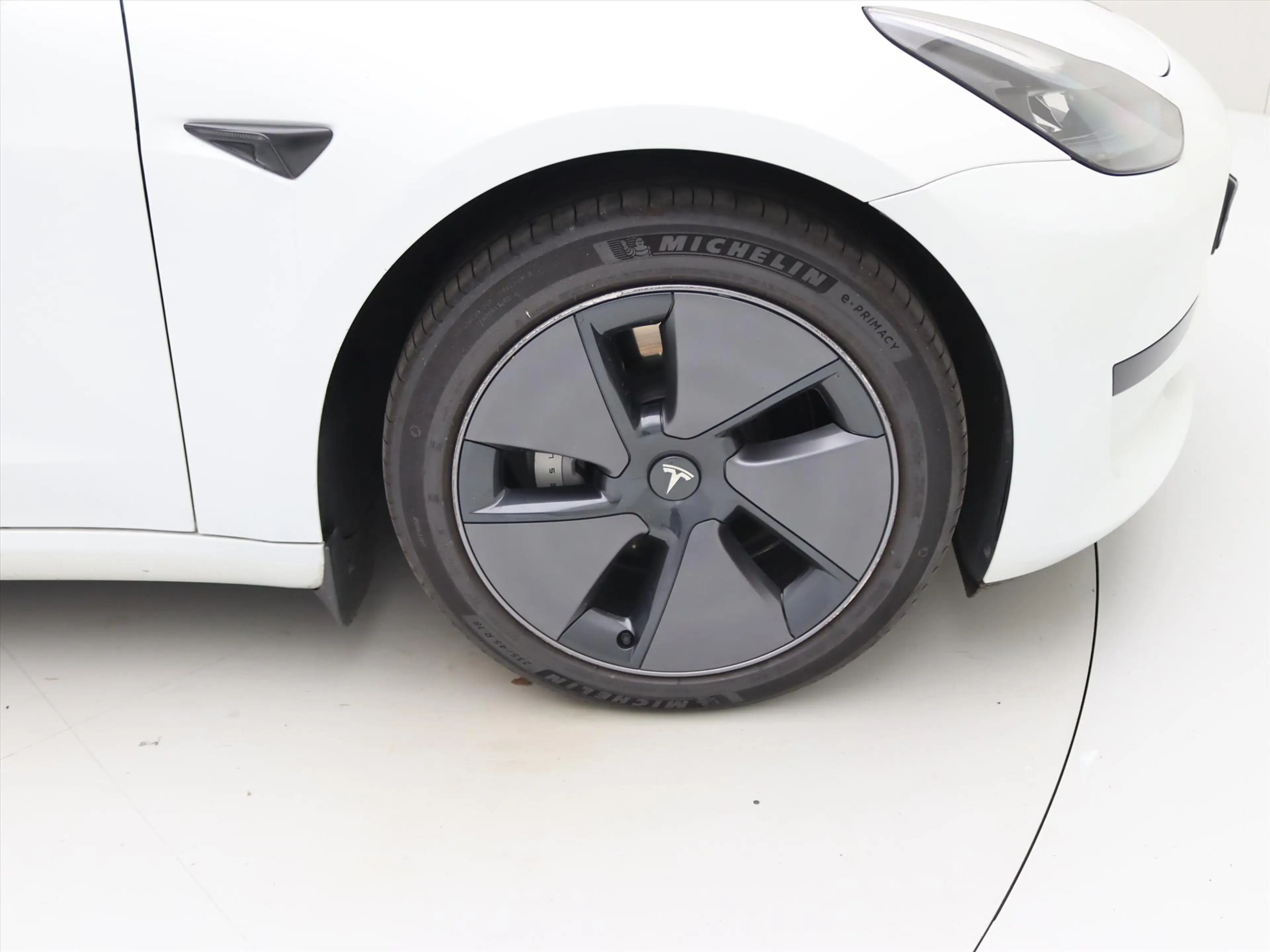Tesla Model 3 Standard RWD Plus UPGRADE 95.1% SoH [ AMD RYZEN+LF — photo 12