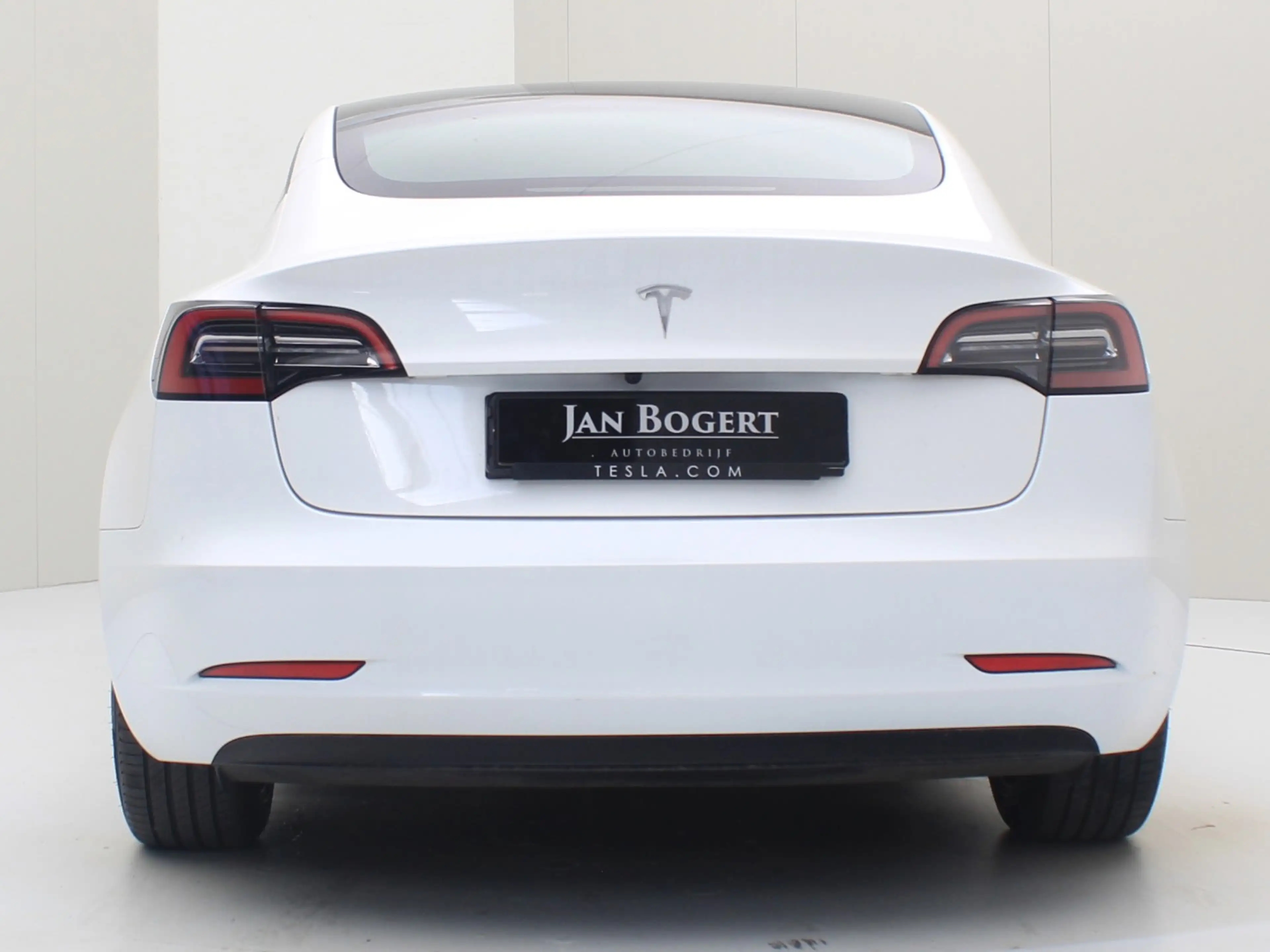 Tesla Model 3 Standard RWD Plus UPGRADE 95.1% SoH [ AMD RYZEN+LF — photo 6