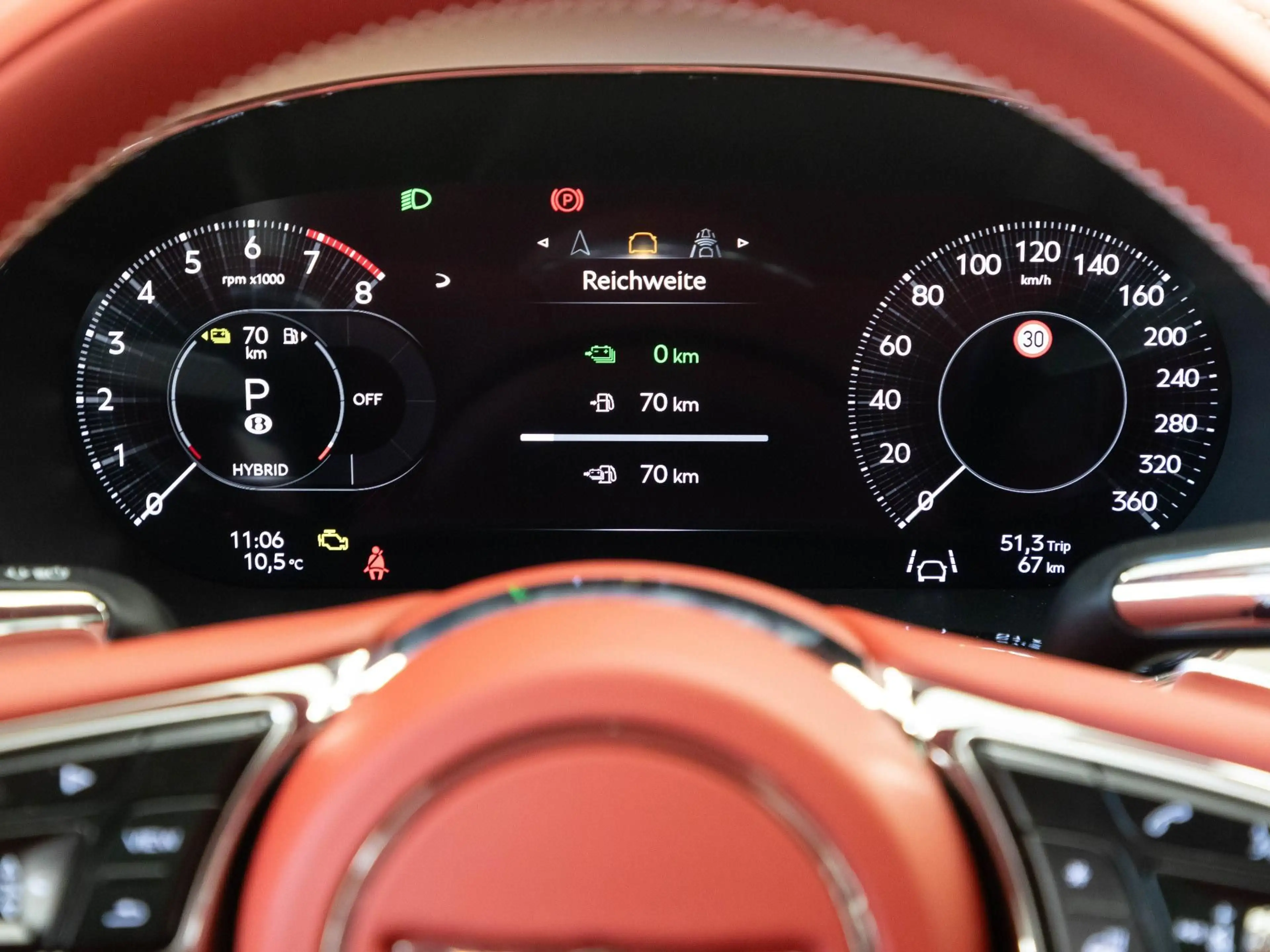 Bentley Flying Spur Speed First Edition WHITE & RED — photo 13