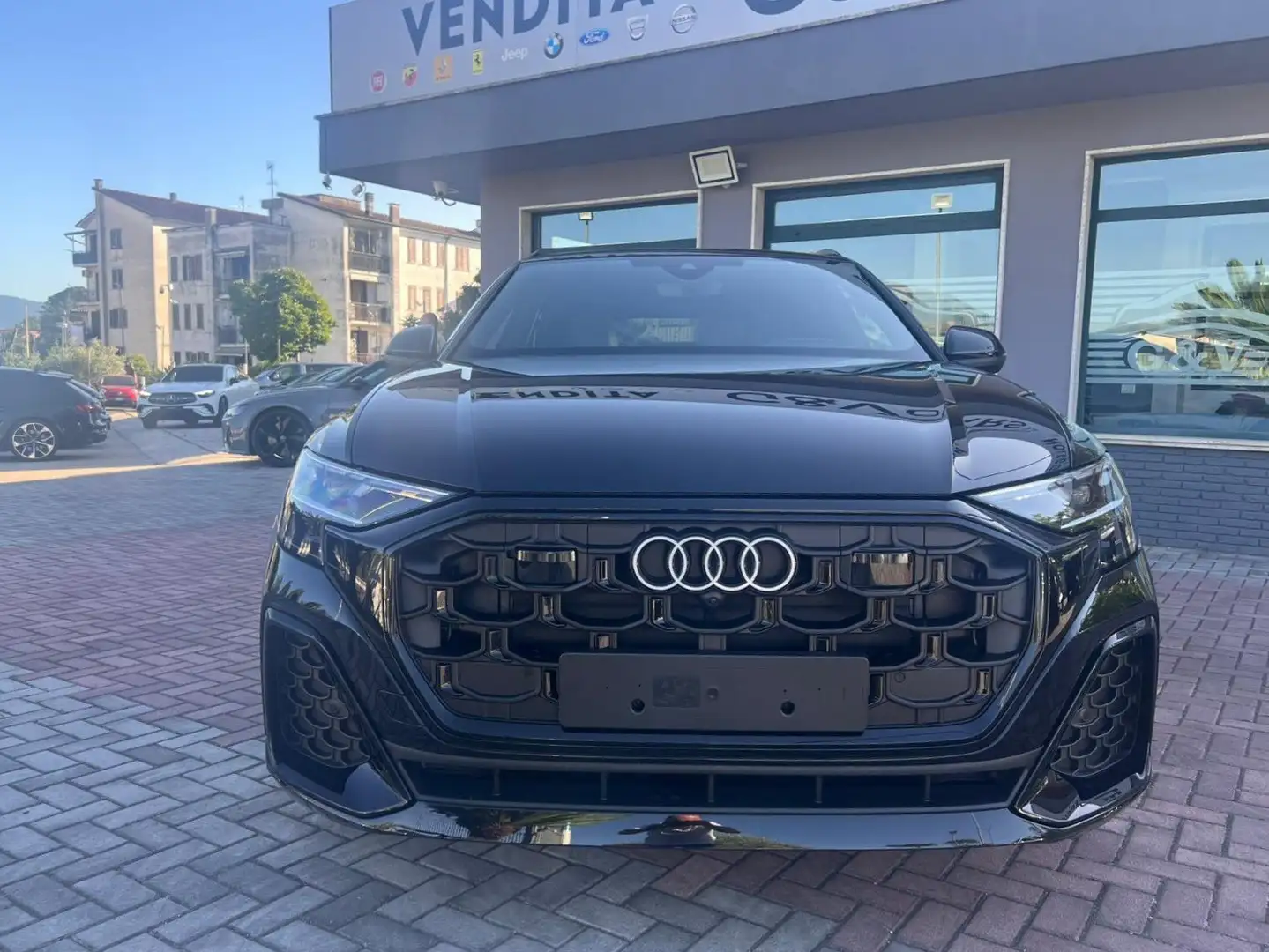 Audi Q8 Acconto €39.200 Noleggio con riscatto NoScoring Noir - 2