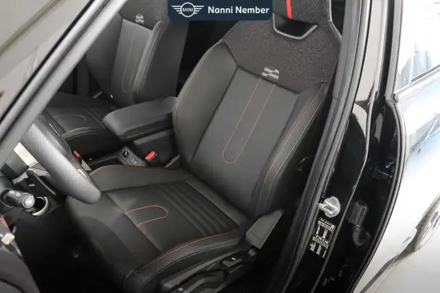 Mini Countryman view 14