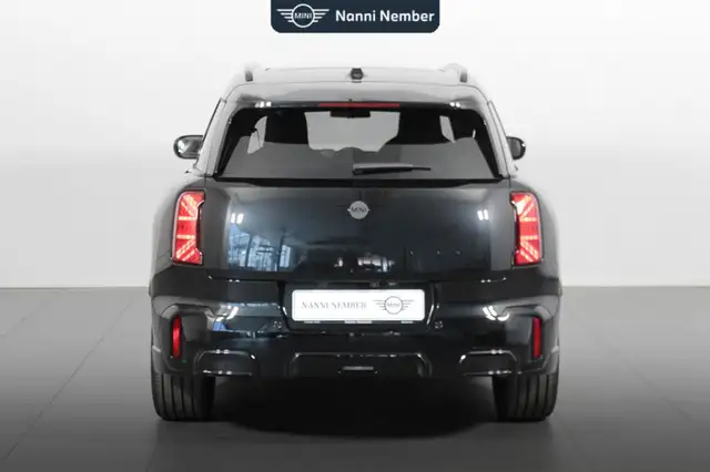 Mini Countryman view 4