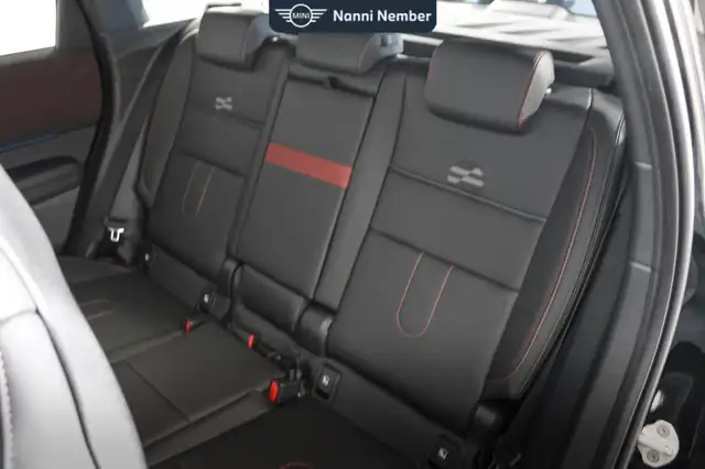Mini Countryman view 15