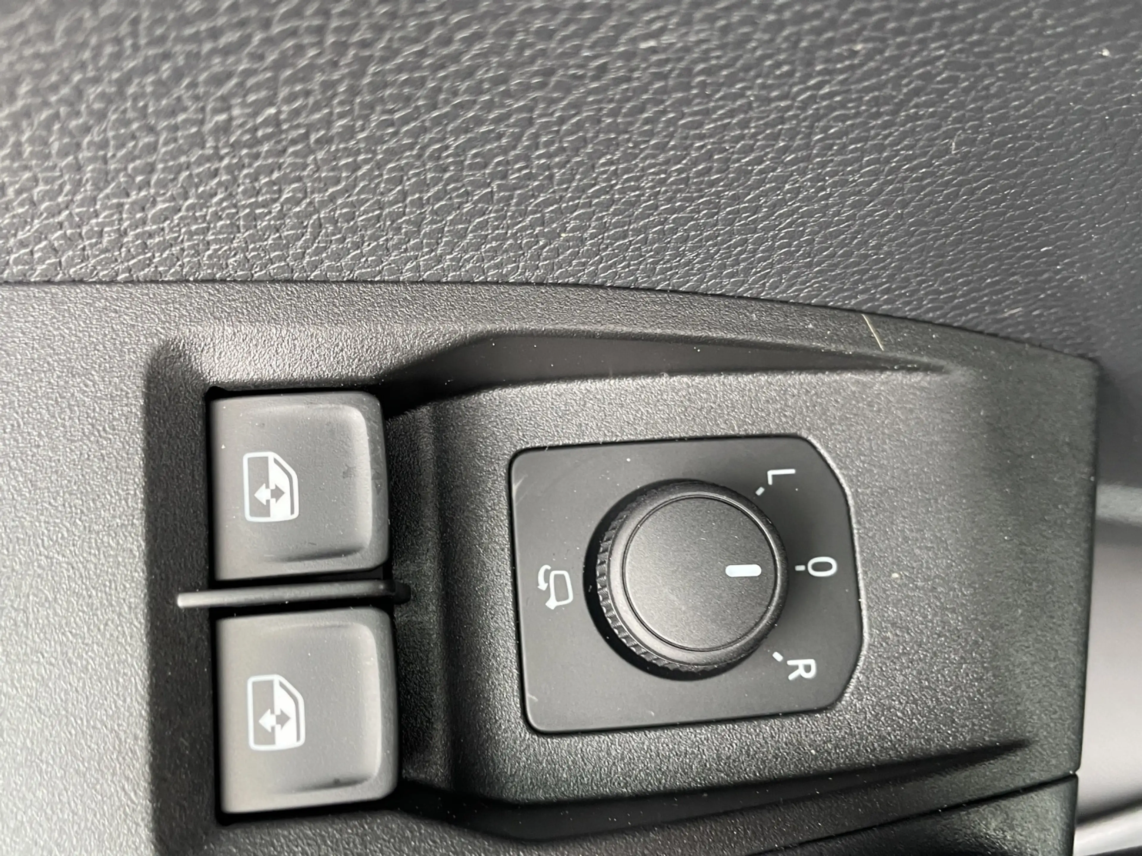 SEAT Ibiza 1.0 MPI — photo 6