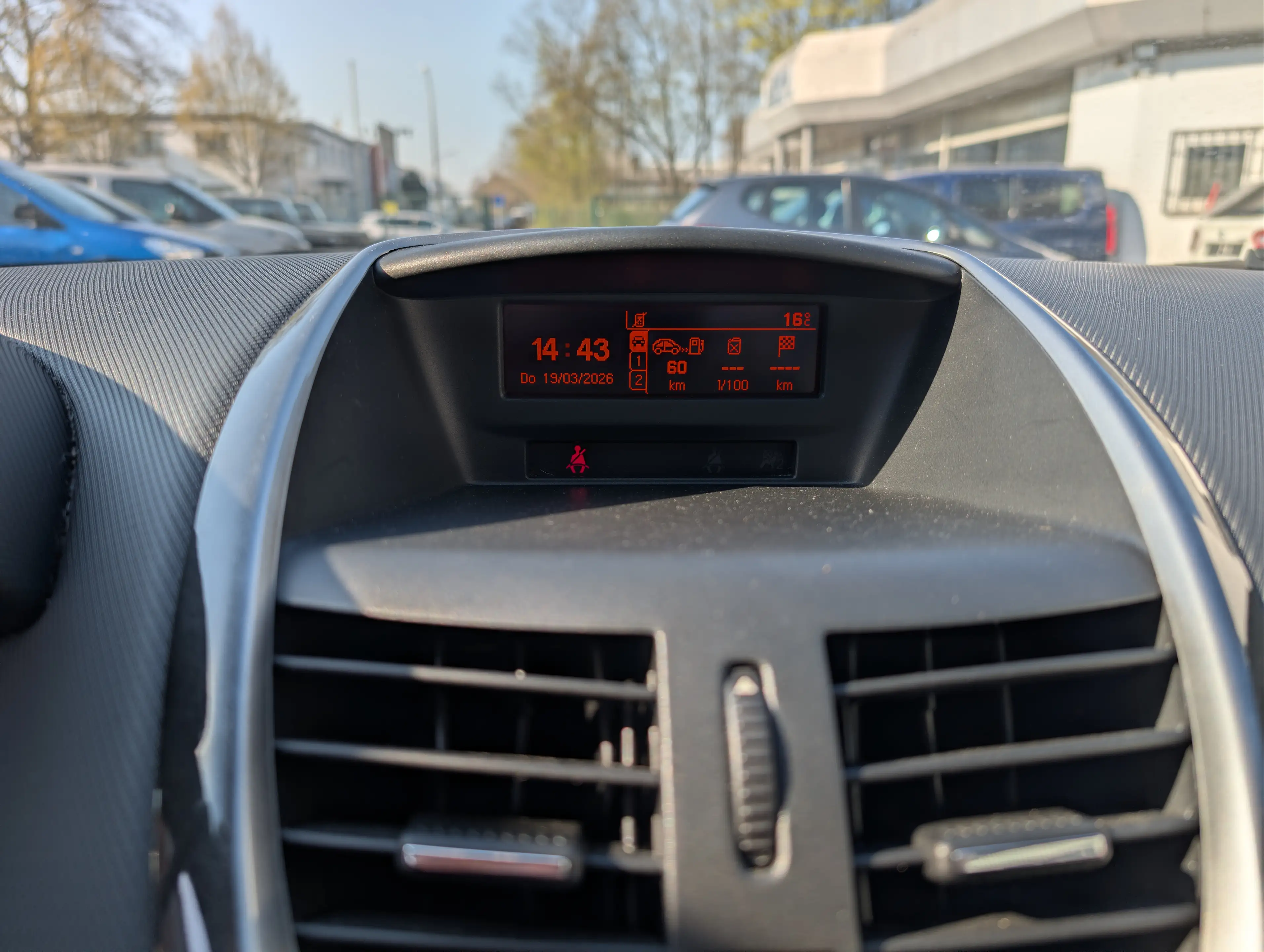 Peugeot 207 207 CC 120 VTi Roland Garros Klimaaut/Leder/Alu17" — photo 13