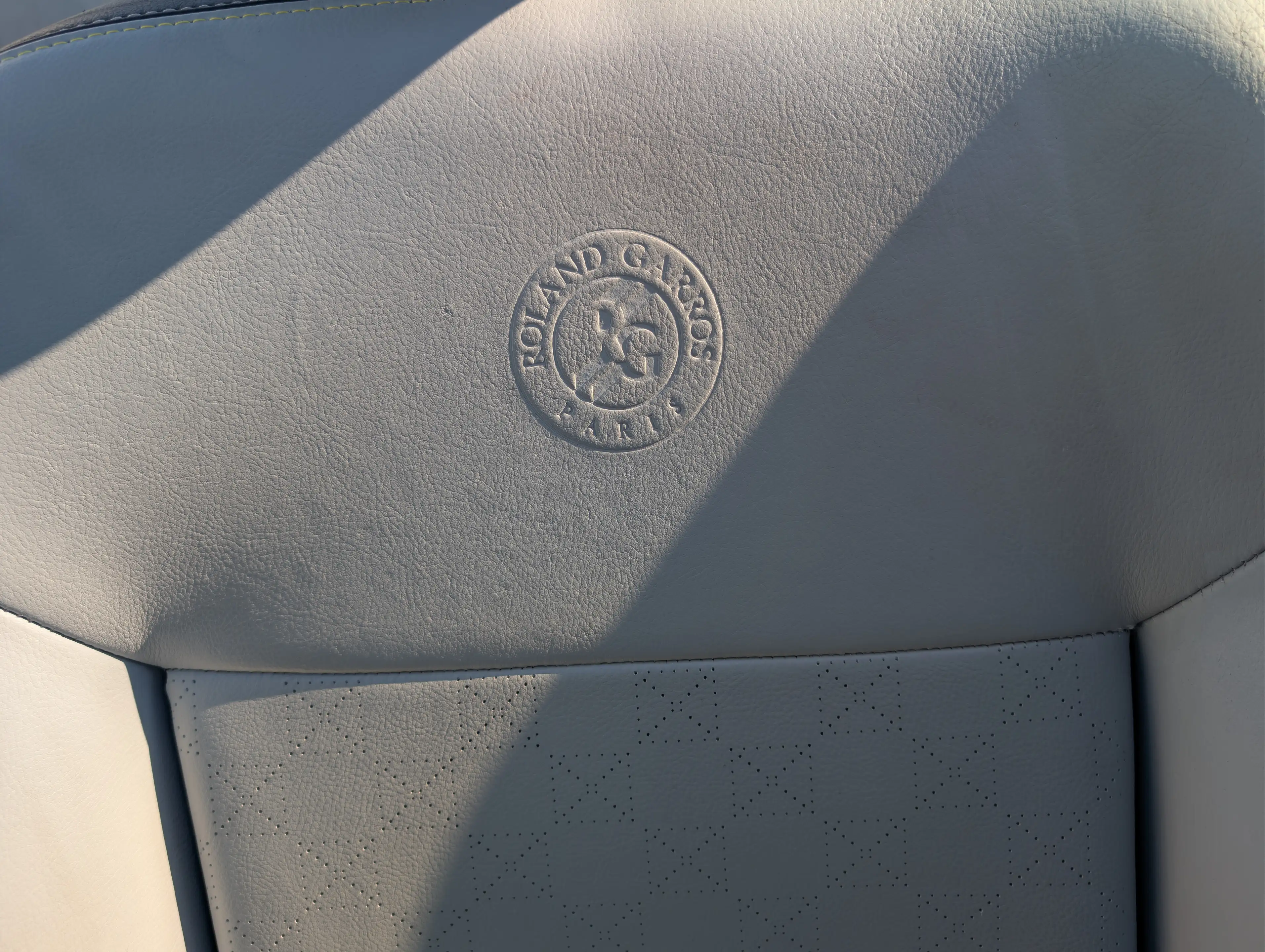 Peugeot 207 207 CC 120 VTi Roland Garros Klimaaut/Leder/Alu17" — photo 10