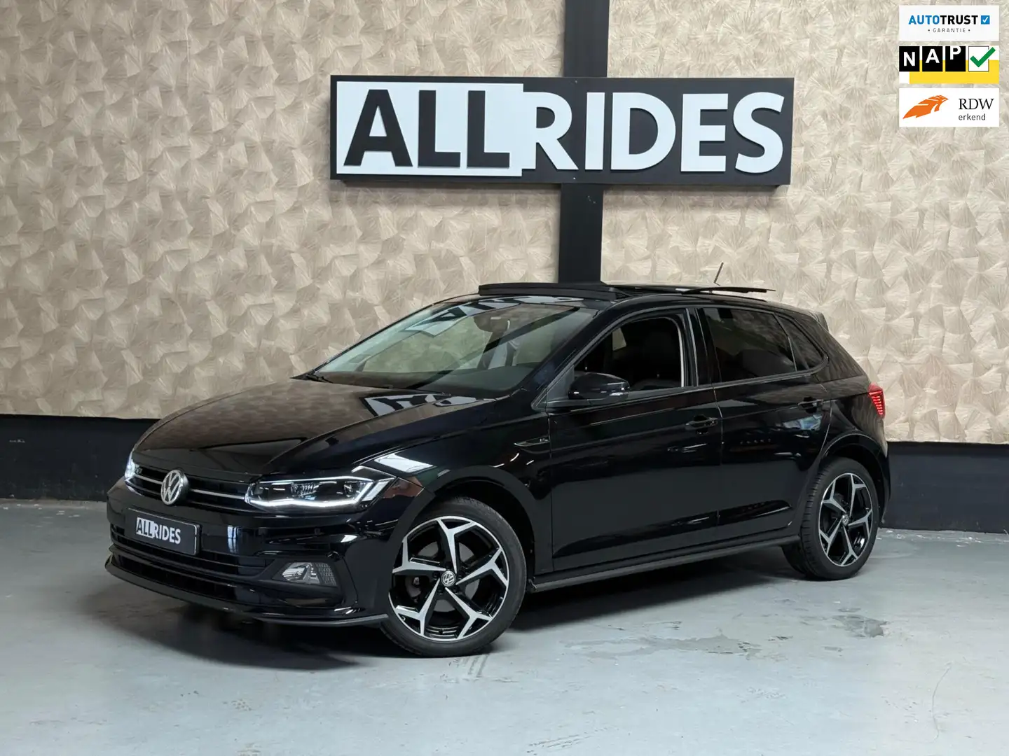 Volkswagen Polo 1.6 TDI Highline | pano | automaat | R-line | Virt Negro - 1