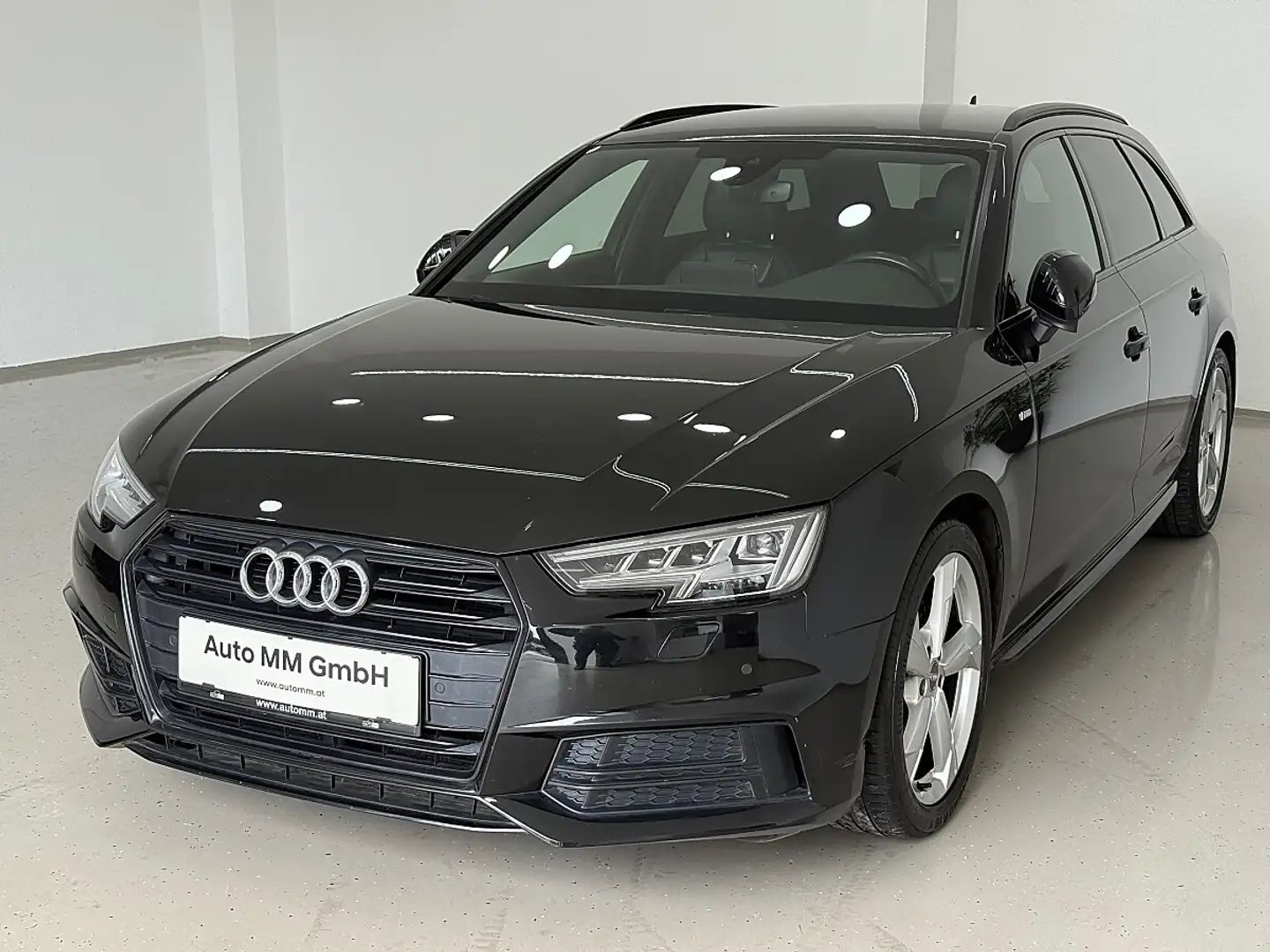 Audi A4 Avant 2,0 TDI Schwarz - 2