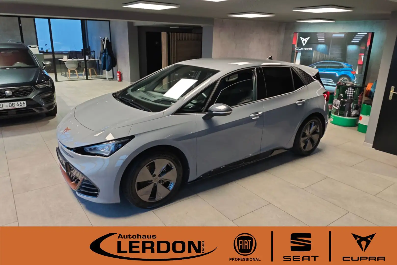 CUPRA Born 204PS HeadUp|Sound|Wärmepumpe Šedá - 1