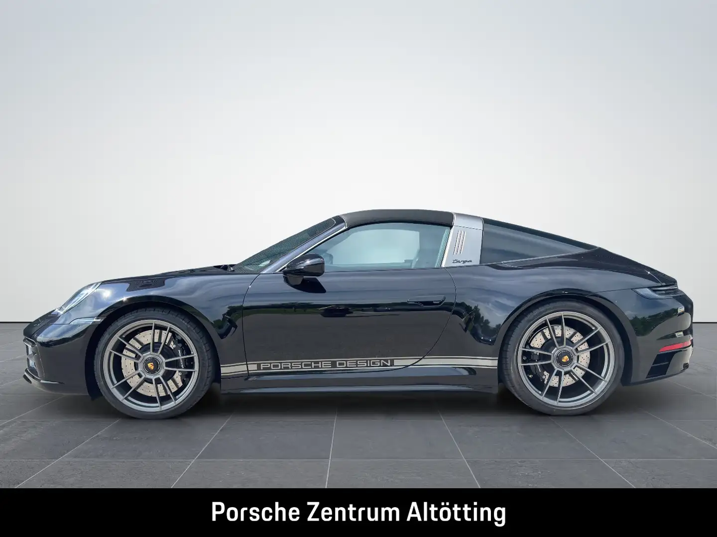 Porsche 992 (911) Targa Edition 50 Jahre  Design Schwarz - 2
