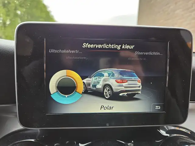 Mercedes-Benz GLC view 16