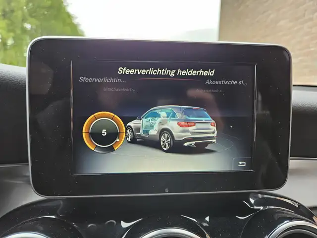 Mercedes-Benz GLC view 15