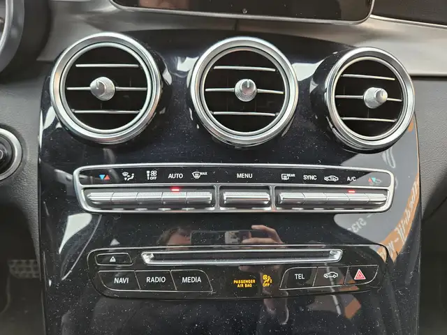 Mercedes-Benz GLC view 17
