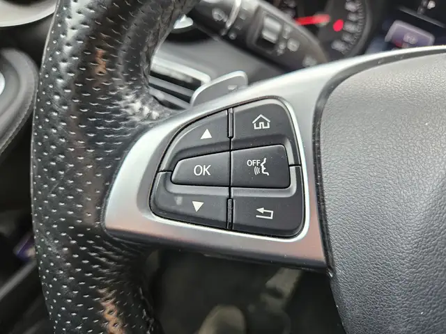 Mercedes-Benz GLC view 19